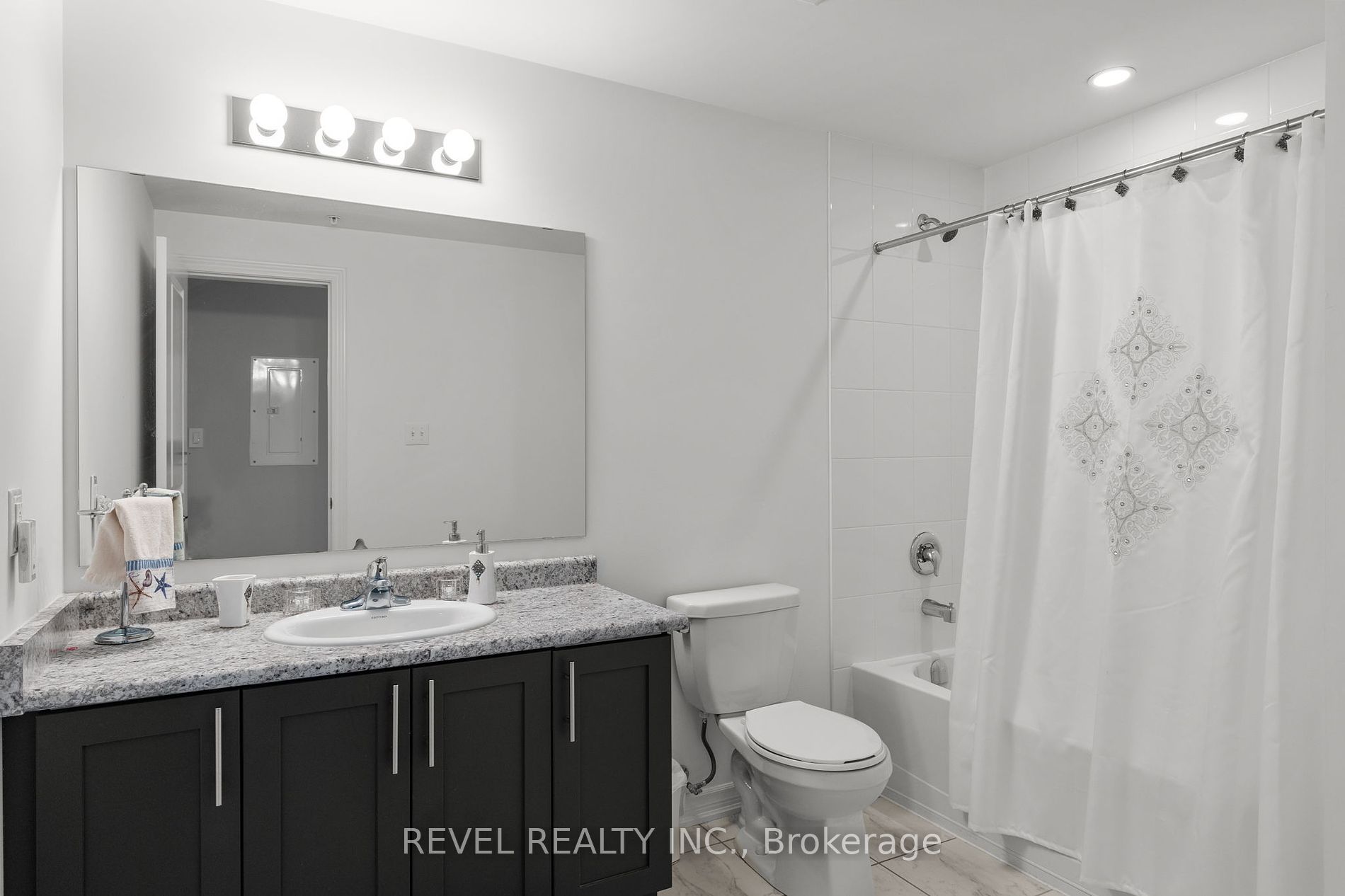 5 Greenwich Street #212