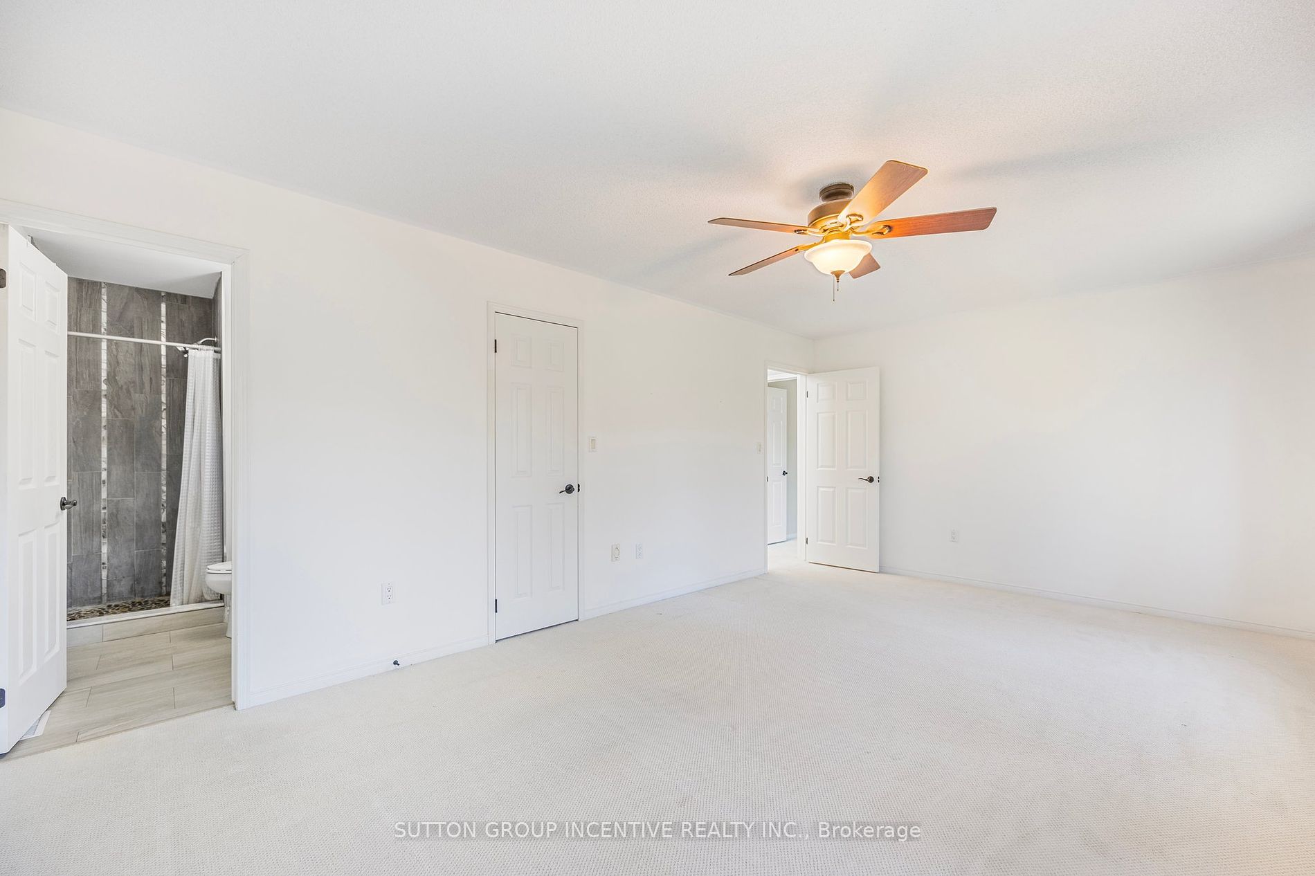 33 Glen Oak Crt