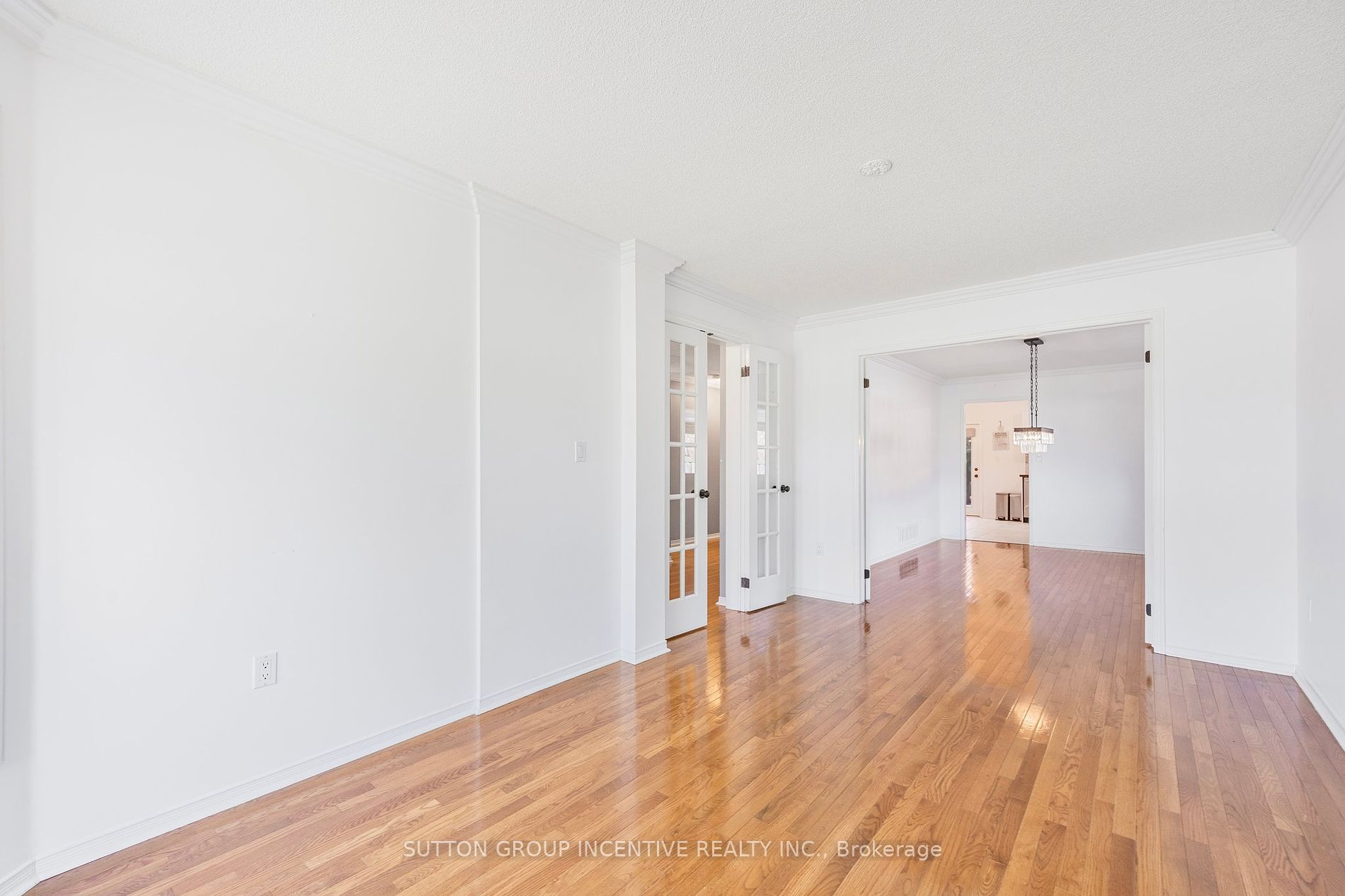 33 Glen Oak Crt
