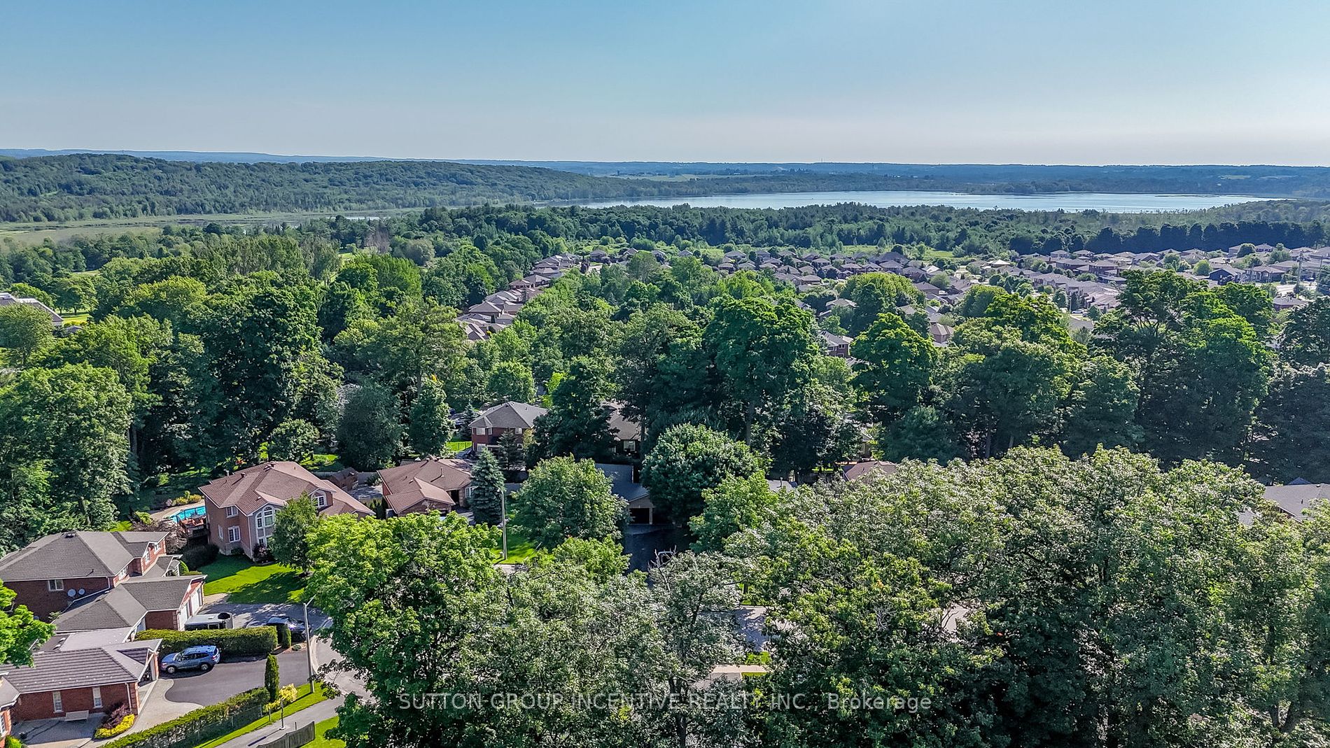 33 Glen Oak Crt