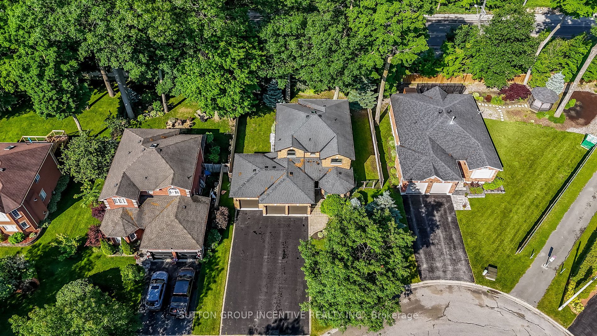 33 Glen Oak Crt