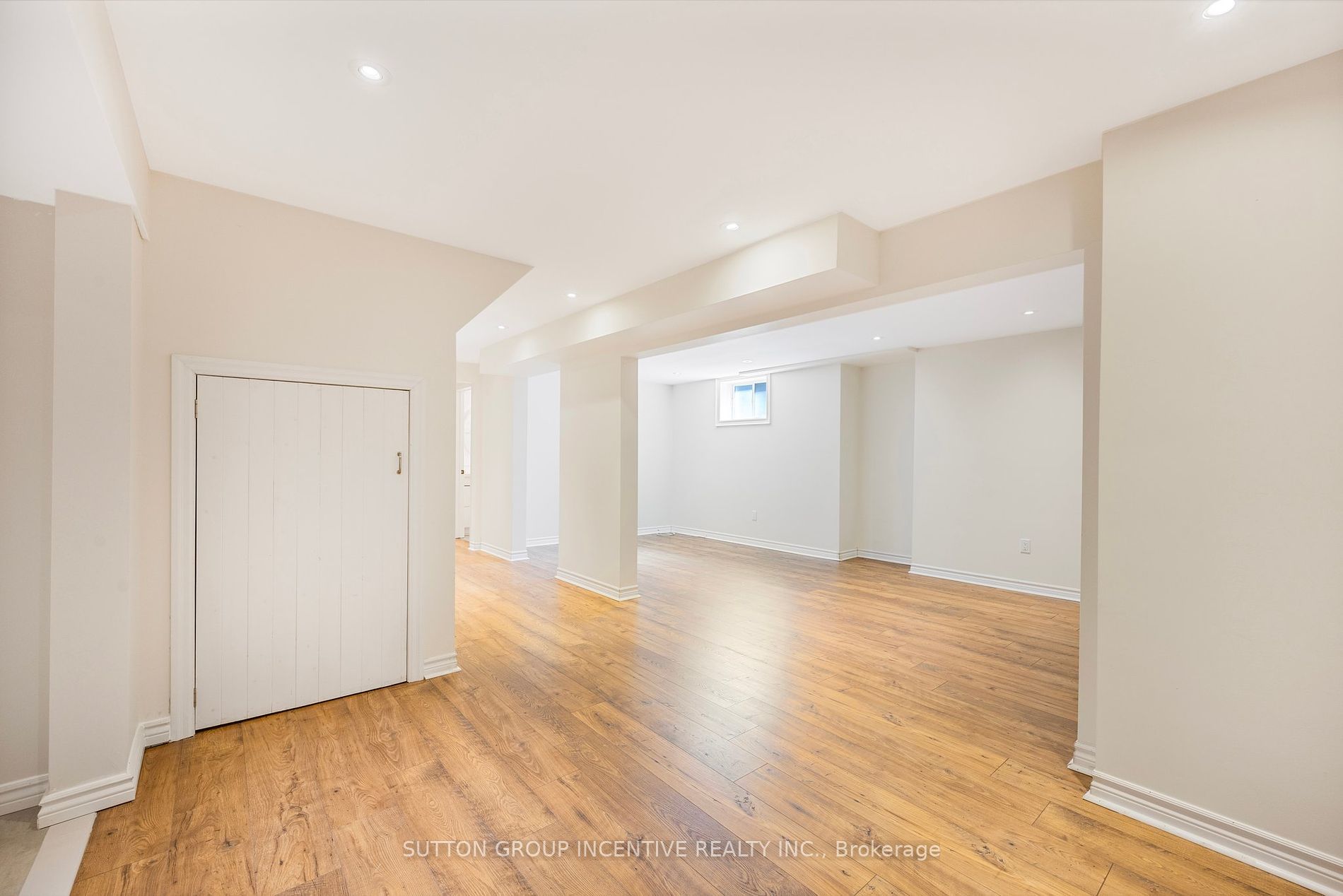 33 Glen Oak Crt