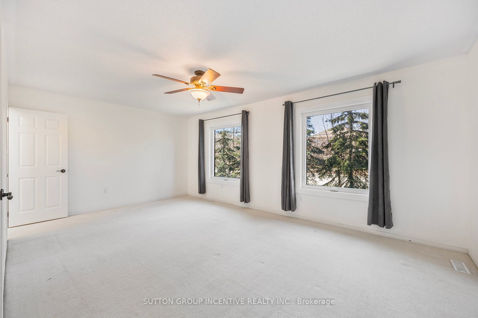 33 Glen Oak Crt