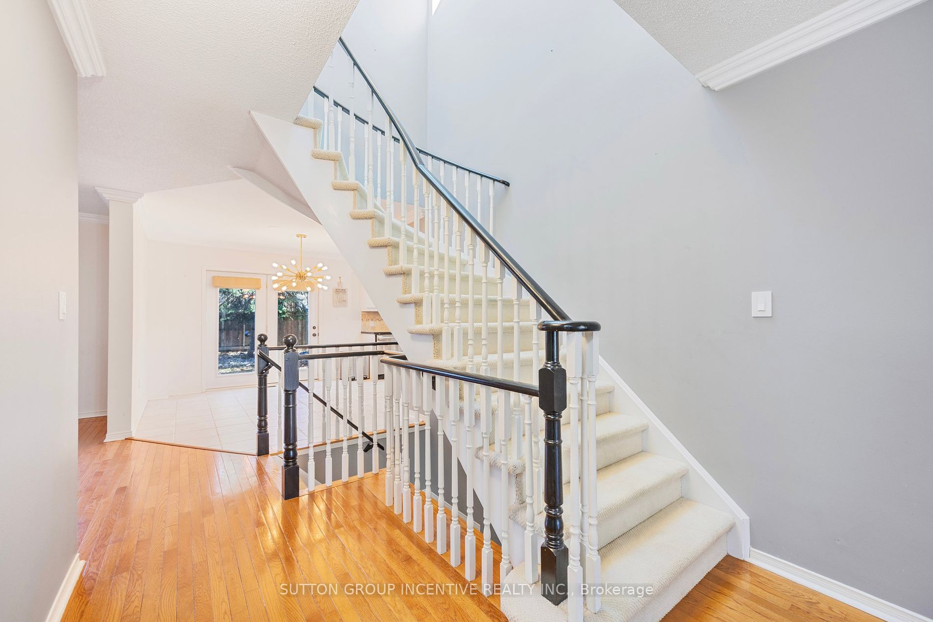 33 Glen Oak Crt