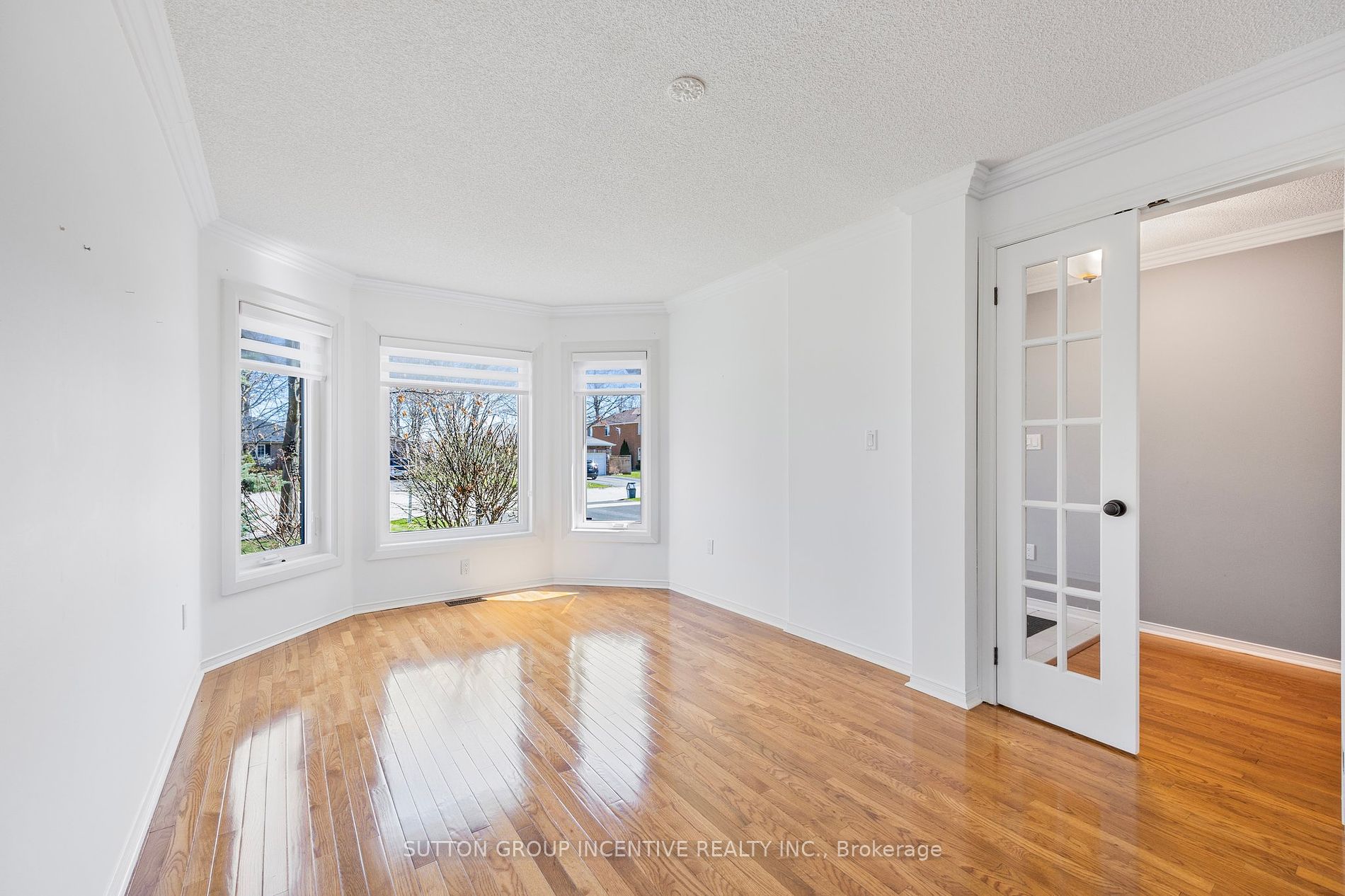 33 Glen Oak Crt