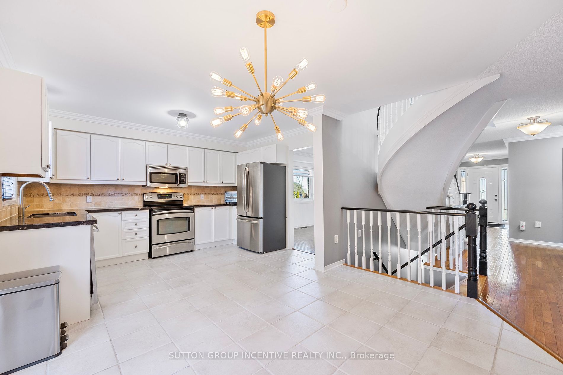 33 Glen Oak Crt
