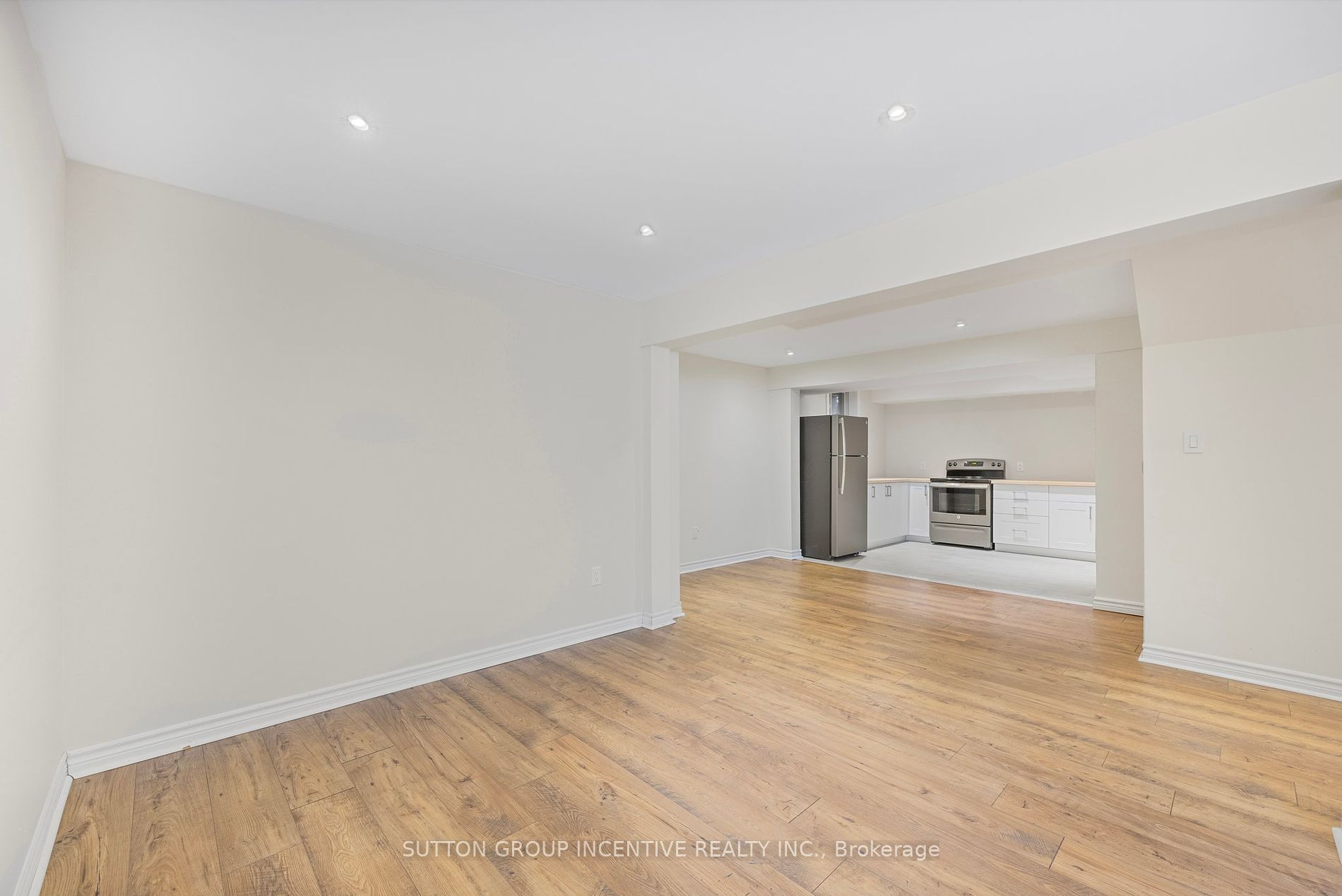 33 Glen Oak Crt