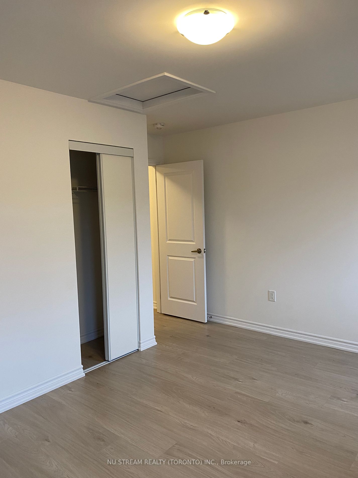 19 Pumpkin Corner Crescent