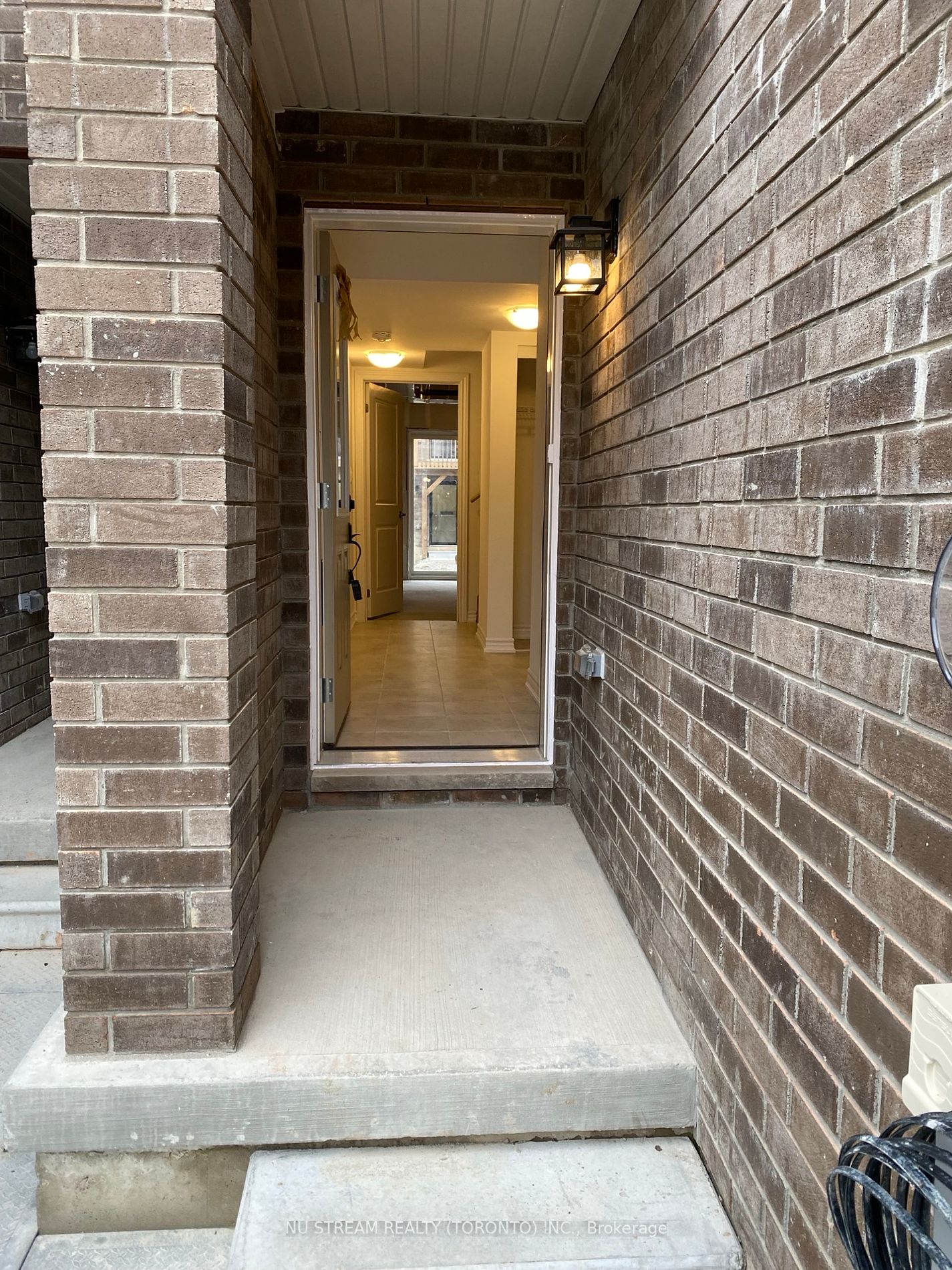 19 Pumpkin Corner Crescent