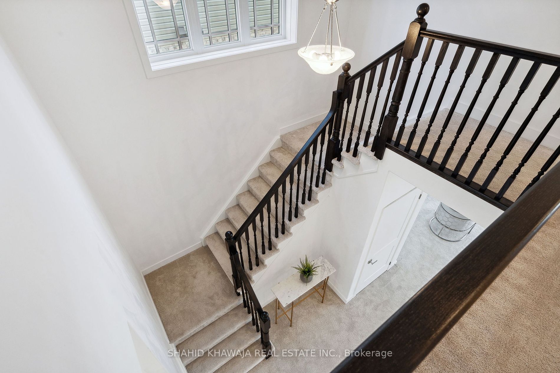 123 Plewes Dr