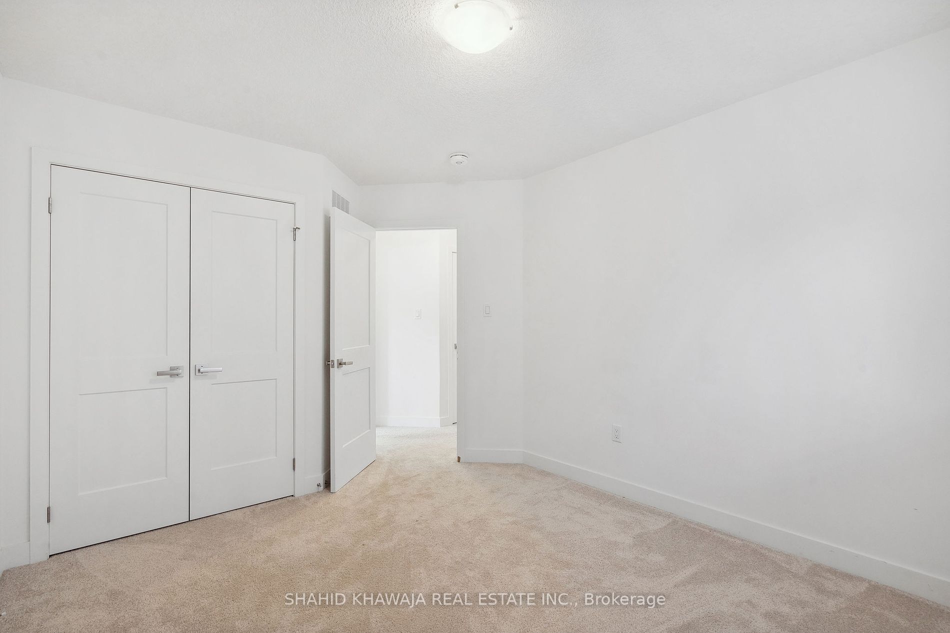 123 Plewes Dr