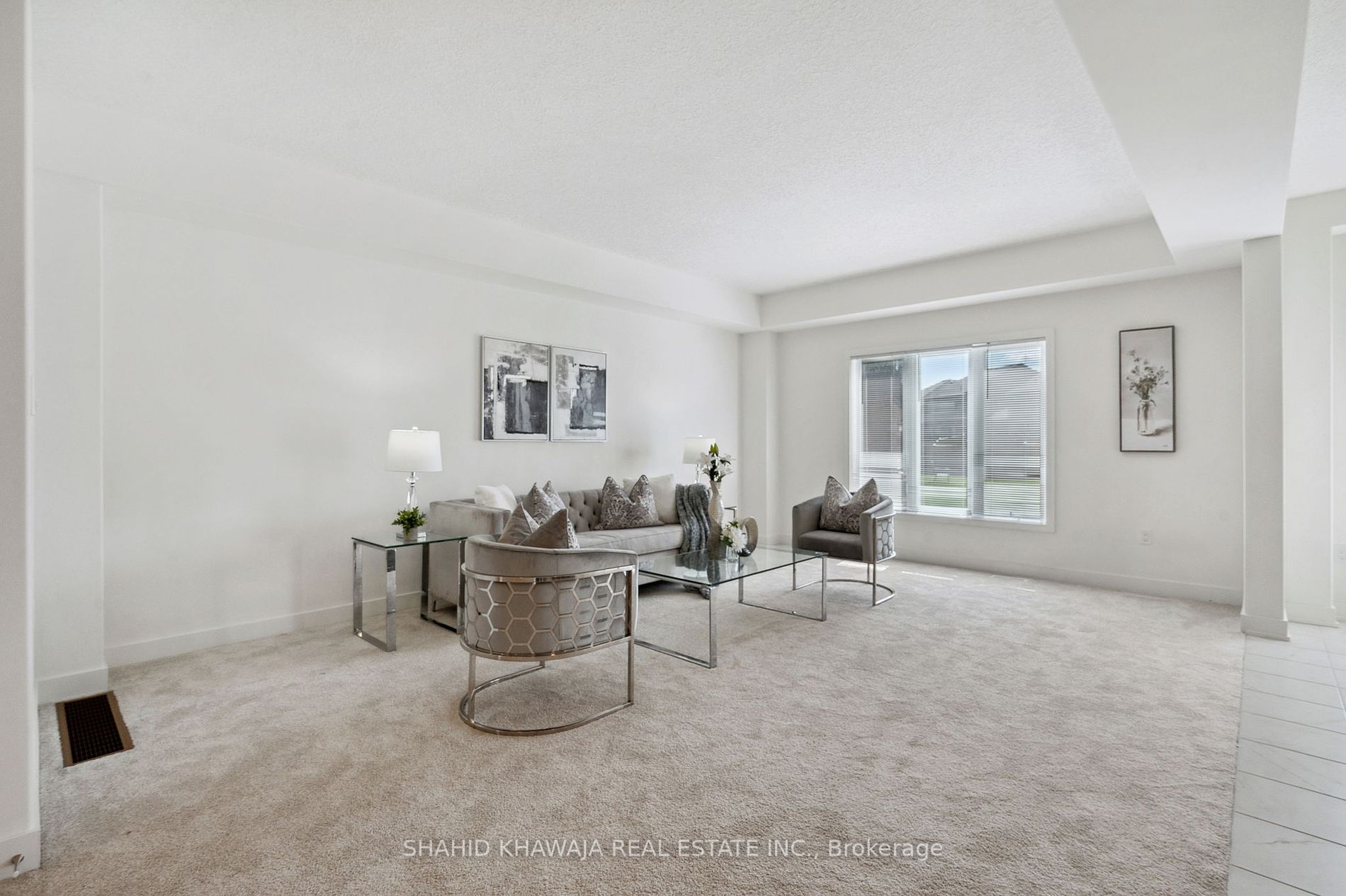 123 Plewes Dr