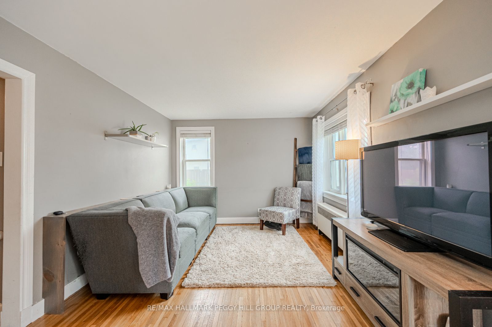 1556 Flos Rd 4 W