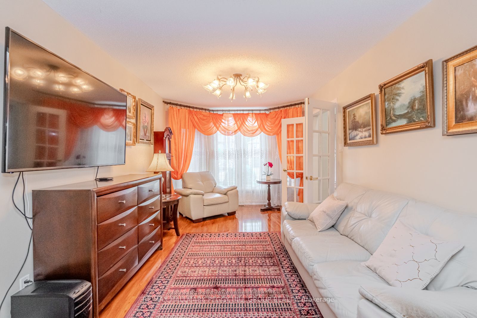 22 Macmillan Cres