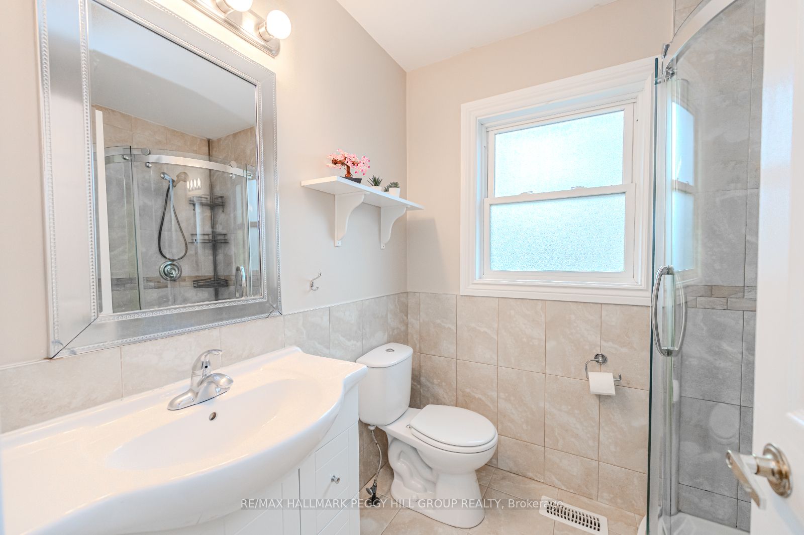 22 Macmillan Cres