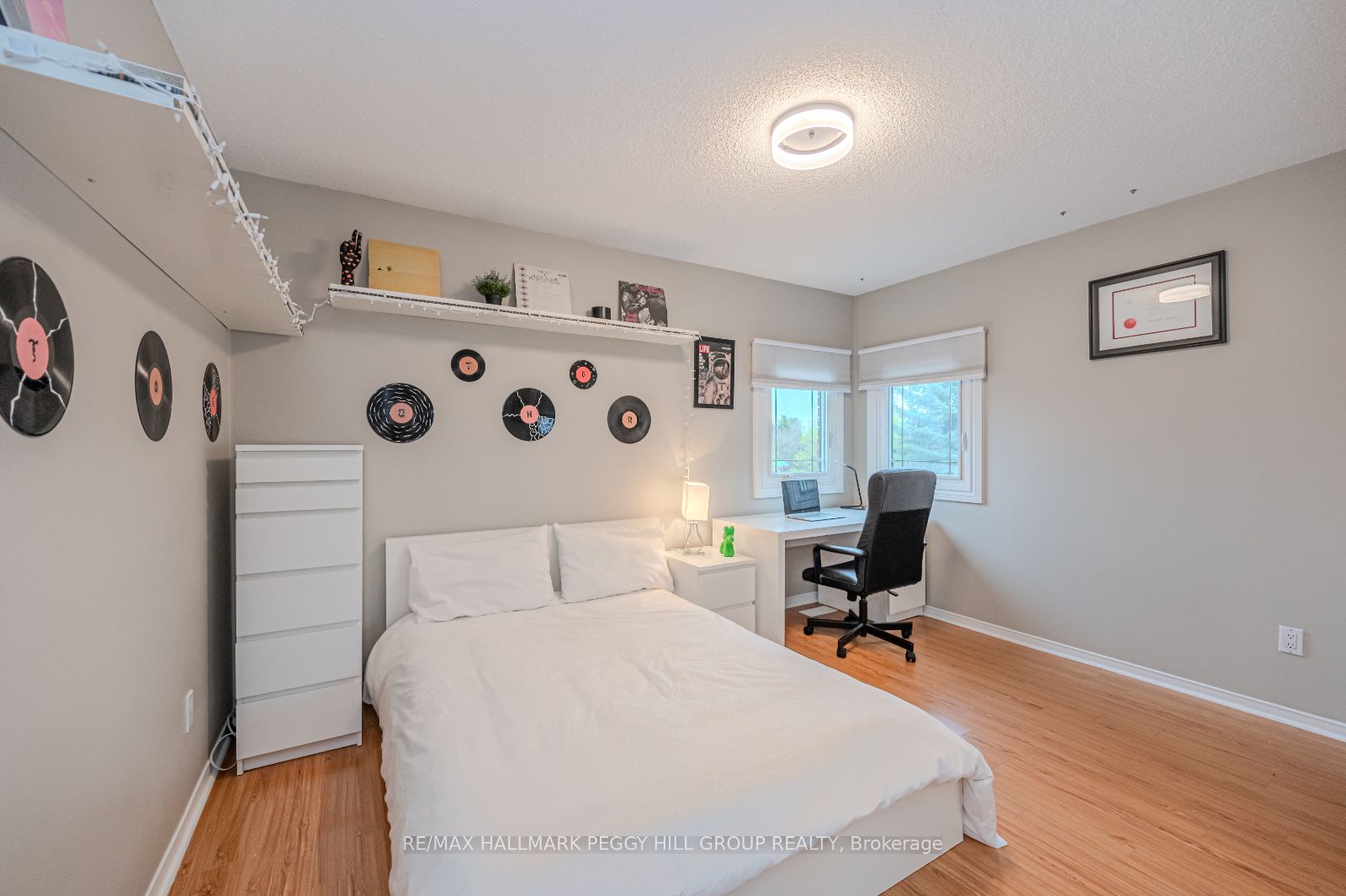 22 Macmillan Cres