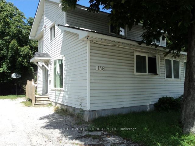136 Barrie Rd