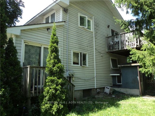 136 Barrie Rd