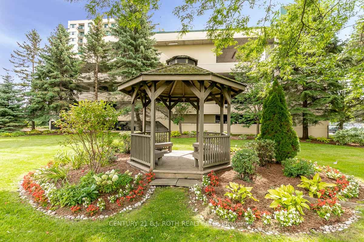65 ELLEN Street, #808