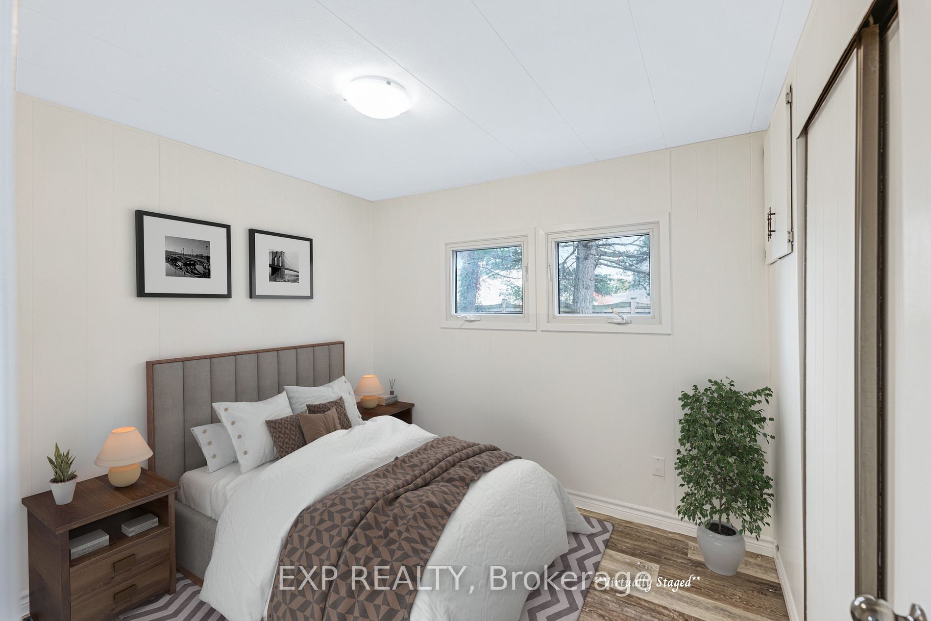 6 Carruthers Street S