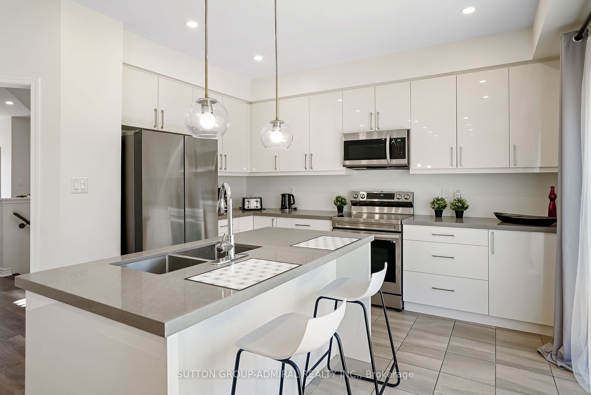 19 Bobolink Drive
