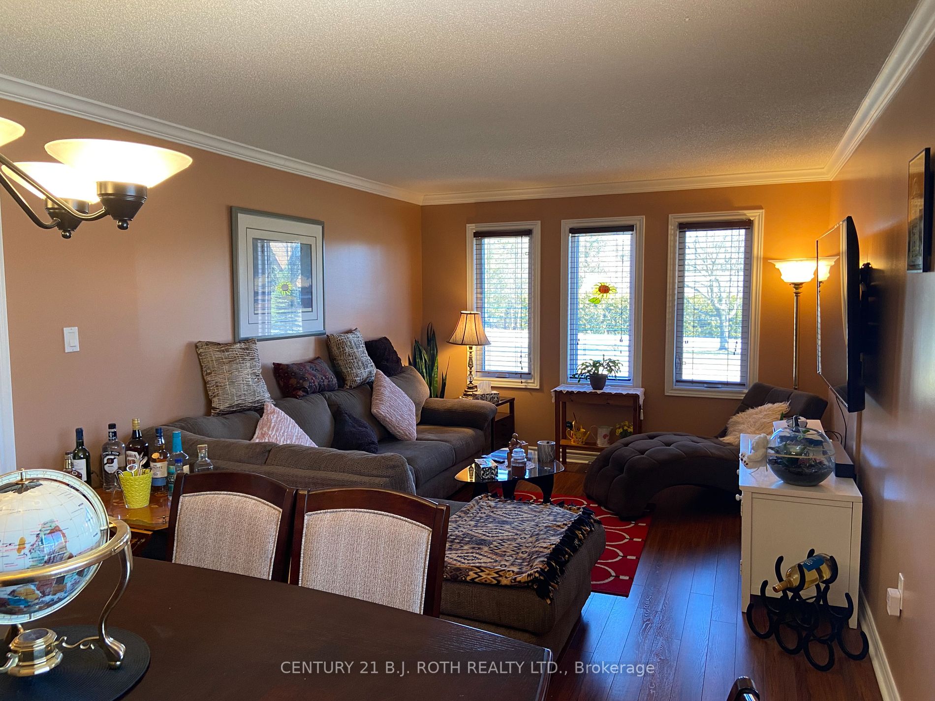4 Campbell Avenue