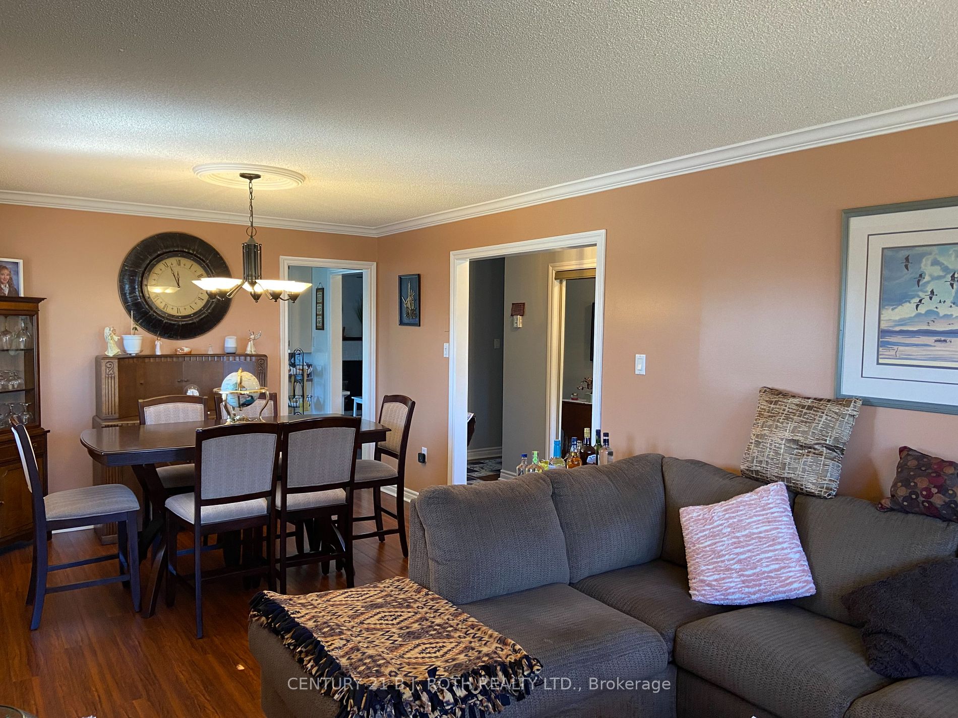 4 Campbell Avenue