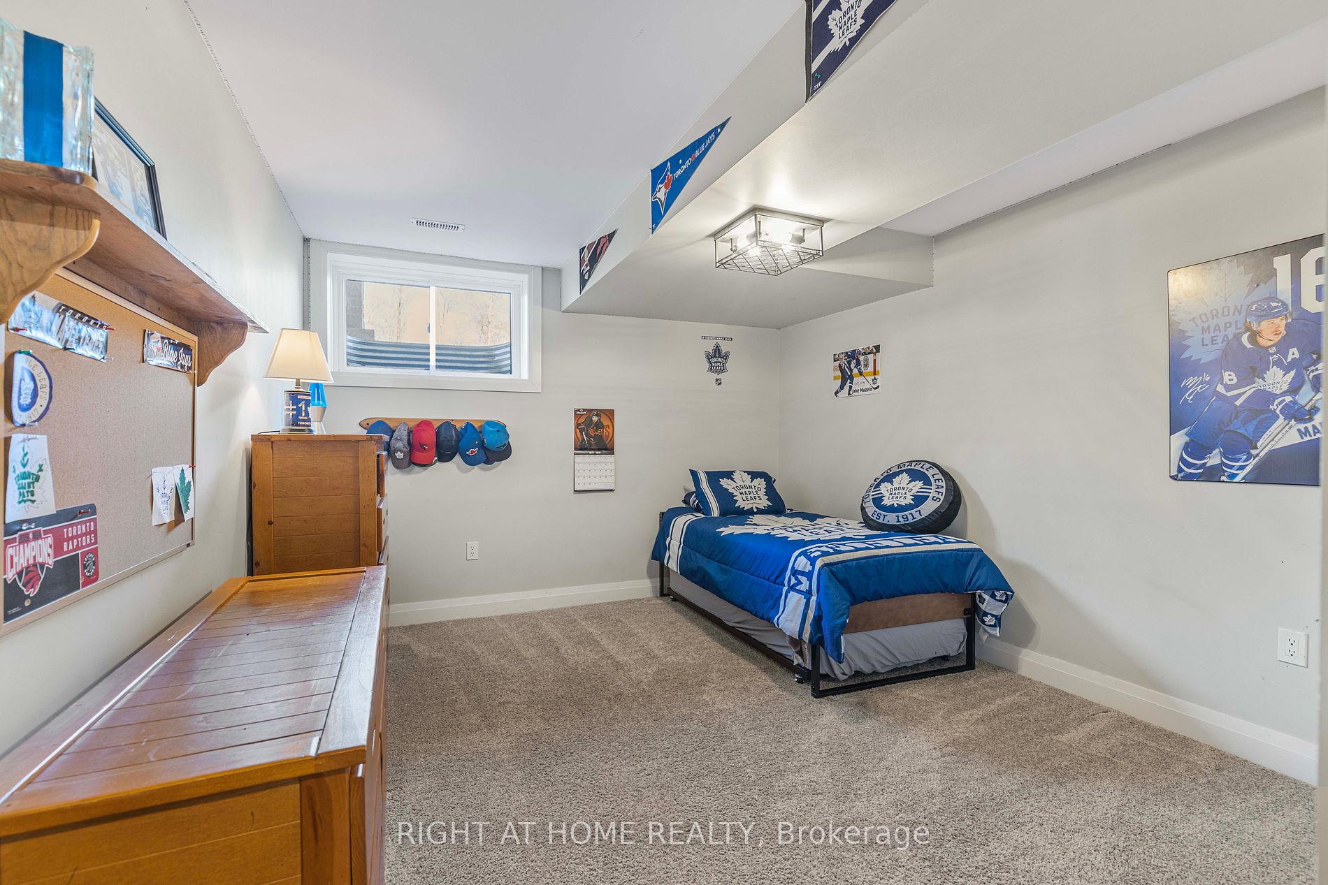 16 Whitetail Dr
