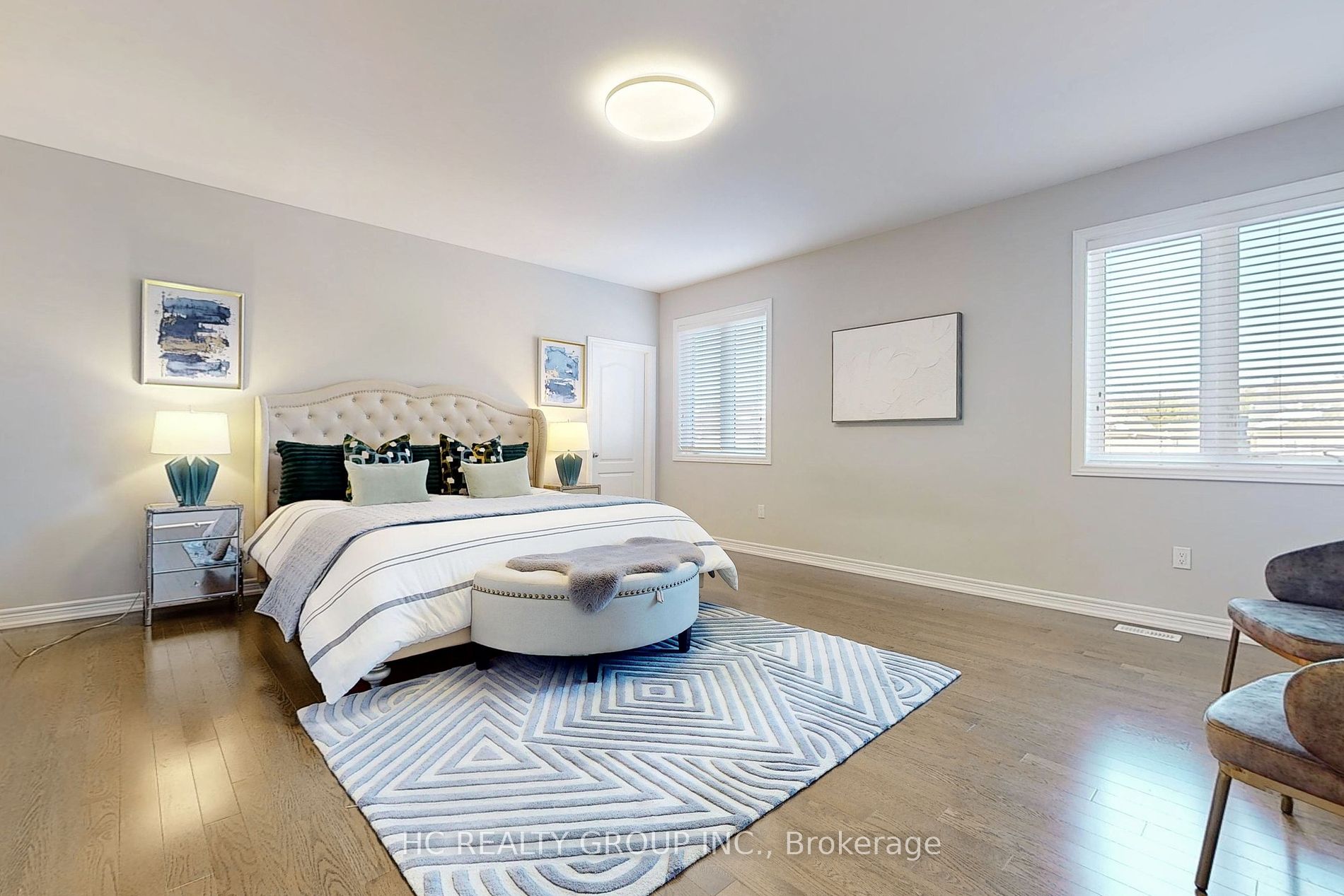 56 Redmond Cres
