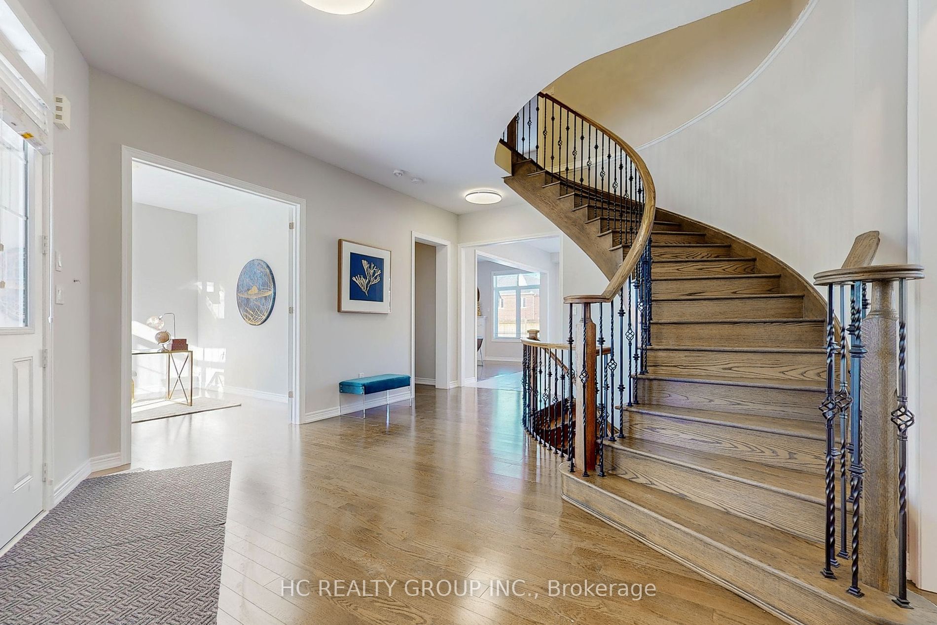 56 Redmond Cres