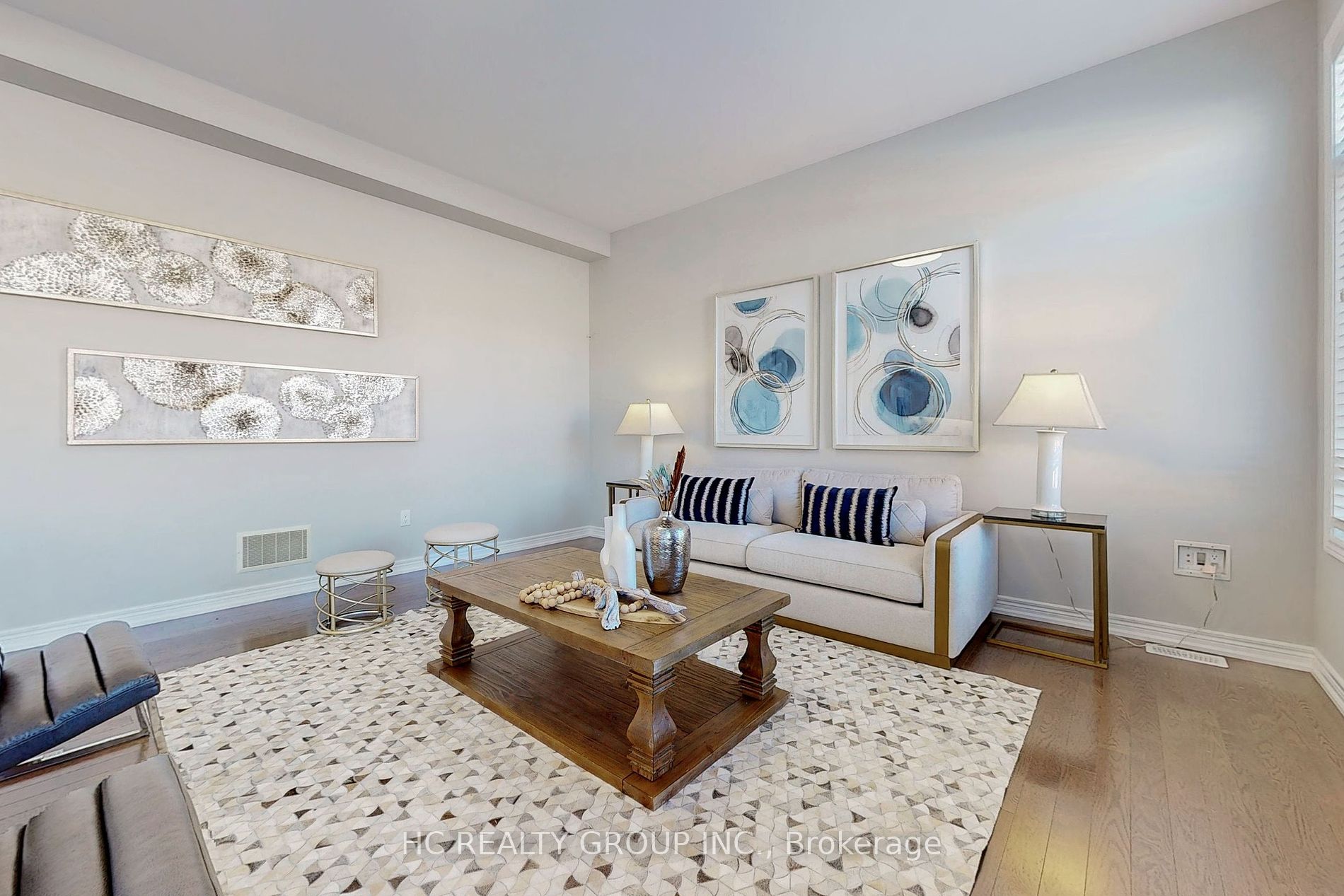 56 Redmond Cres