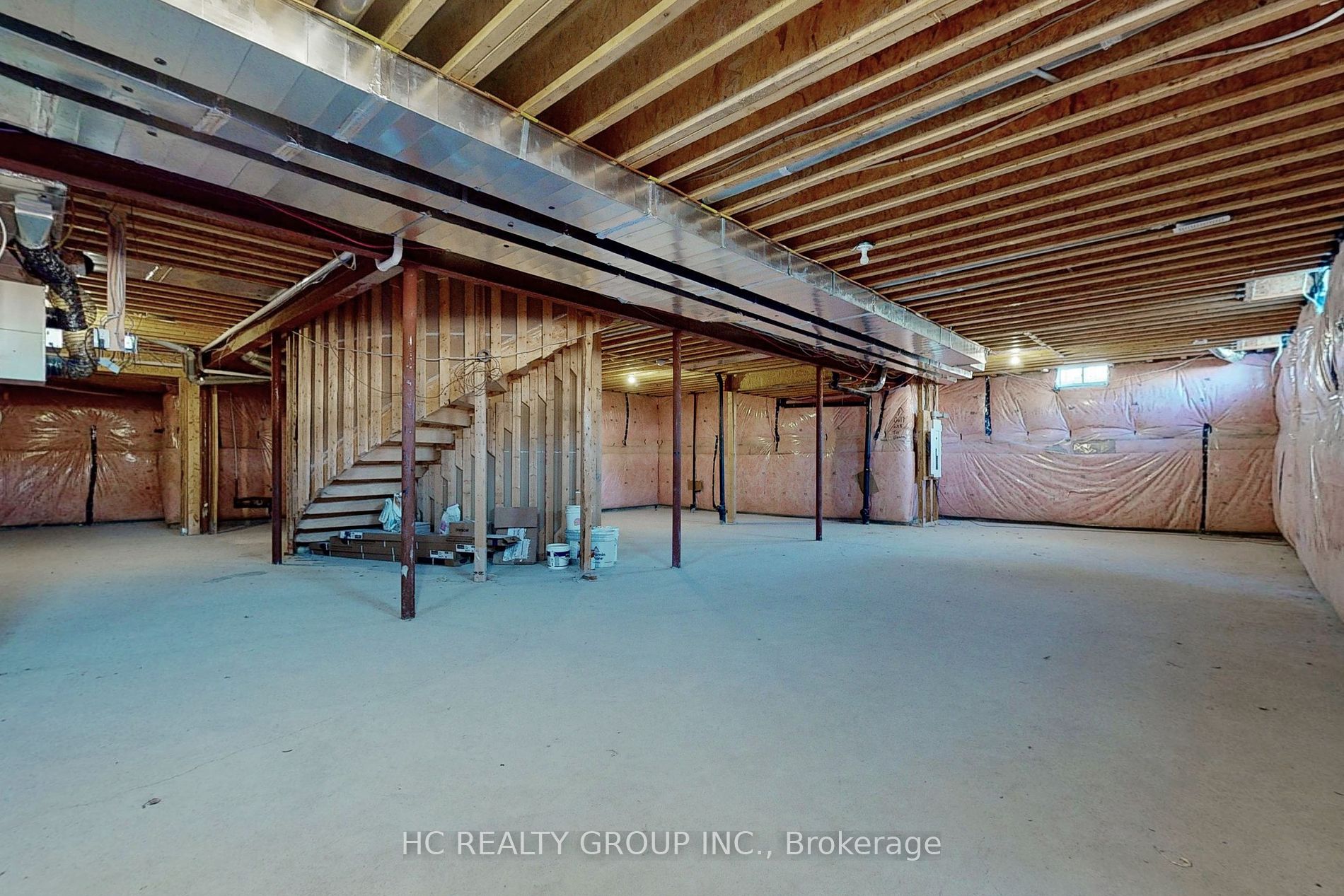 56 Redmond Cres