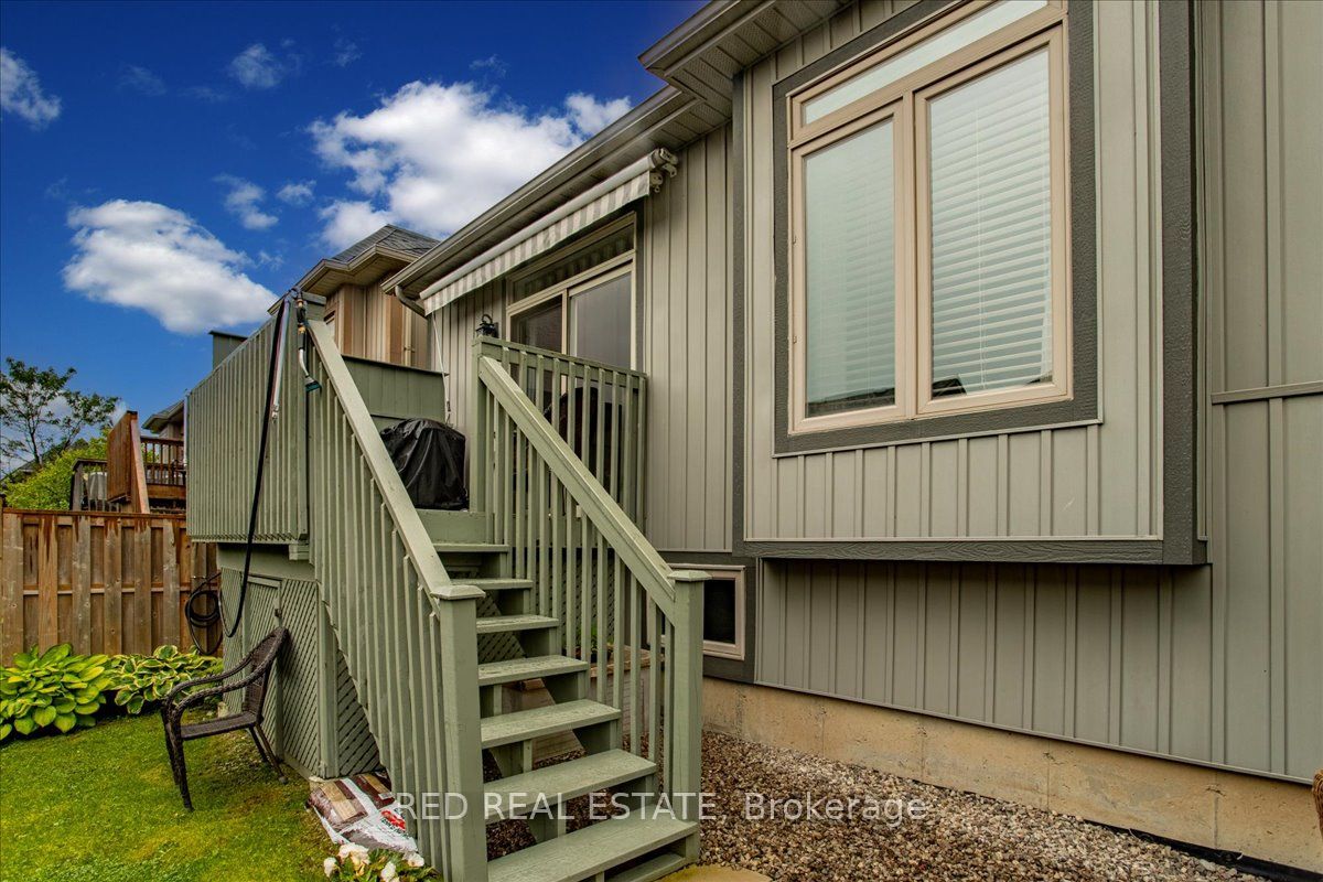 35 Canterbury Circle
