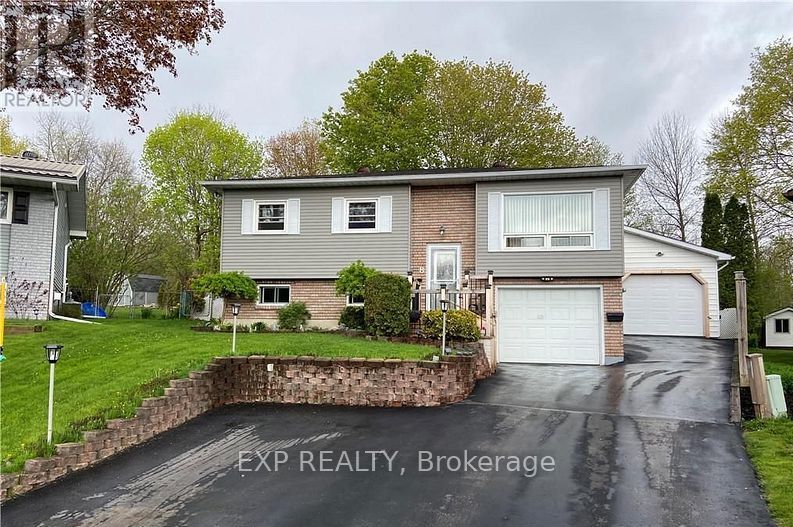 8 Gaudaur Court