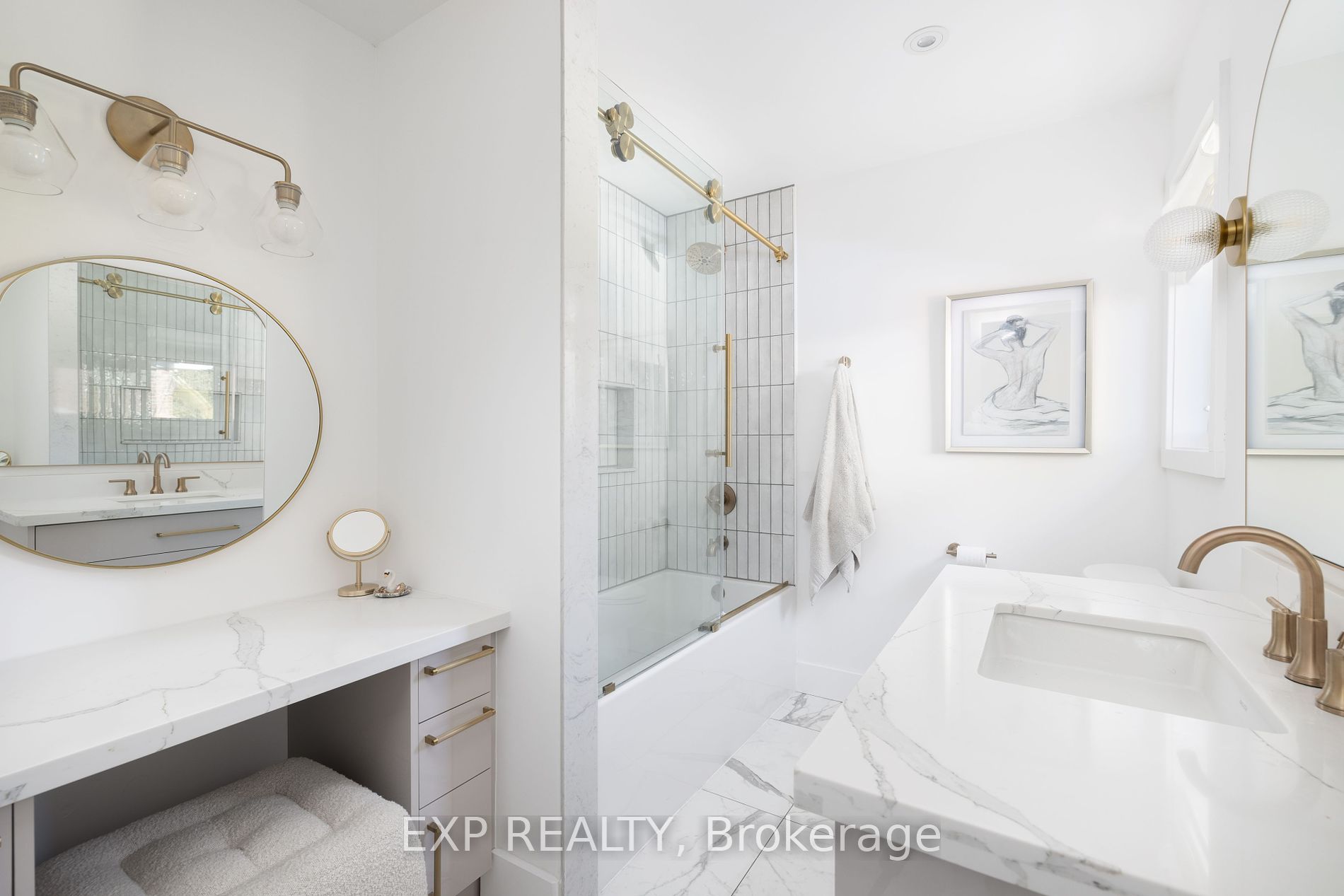 363 Macisaac Dr