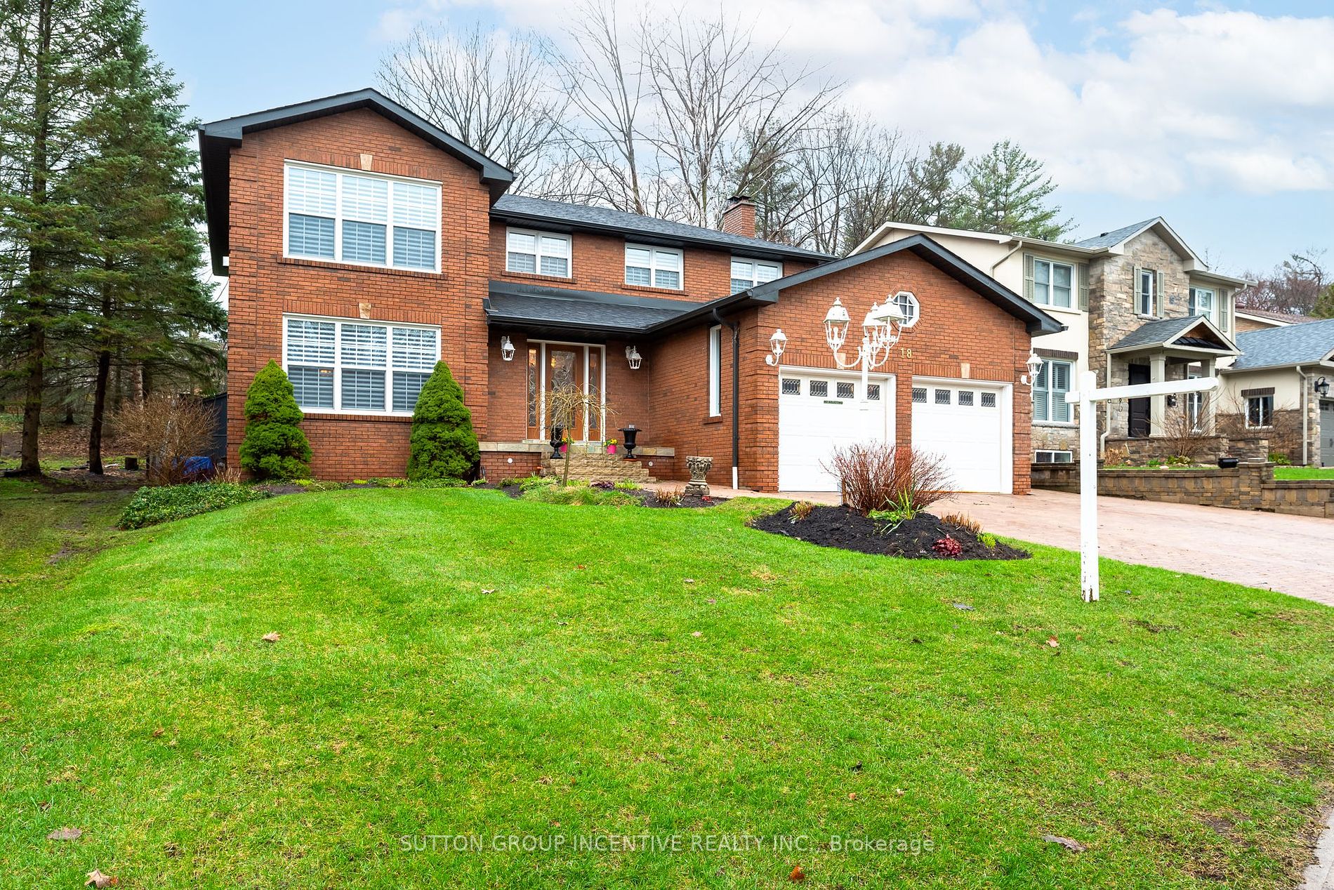 18 Valley Drive