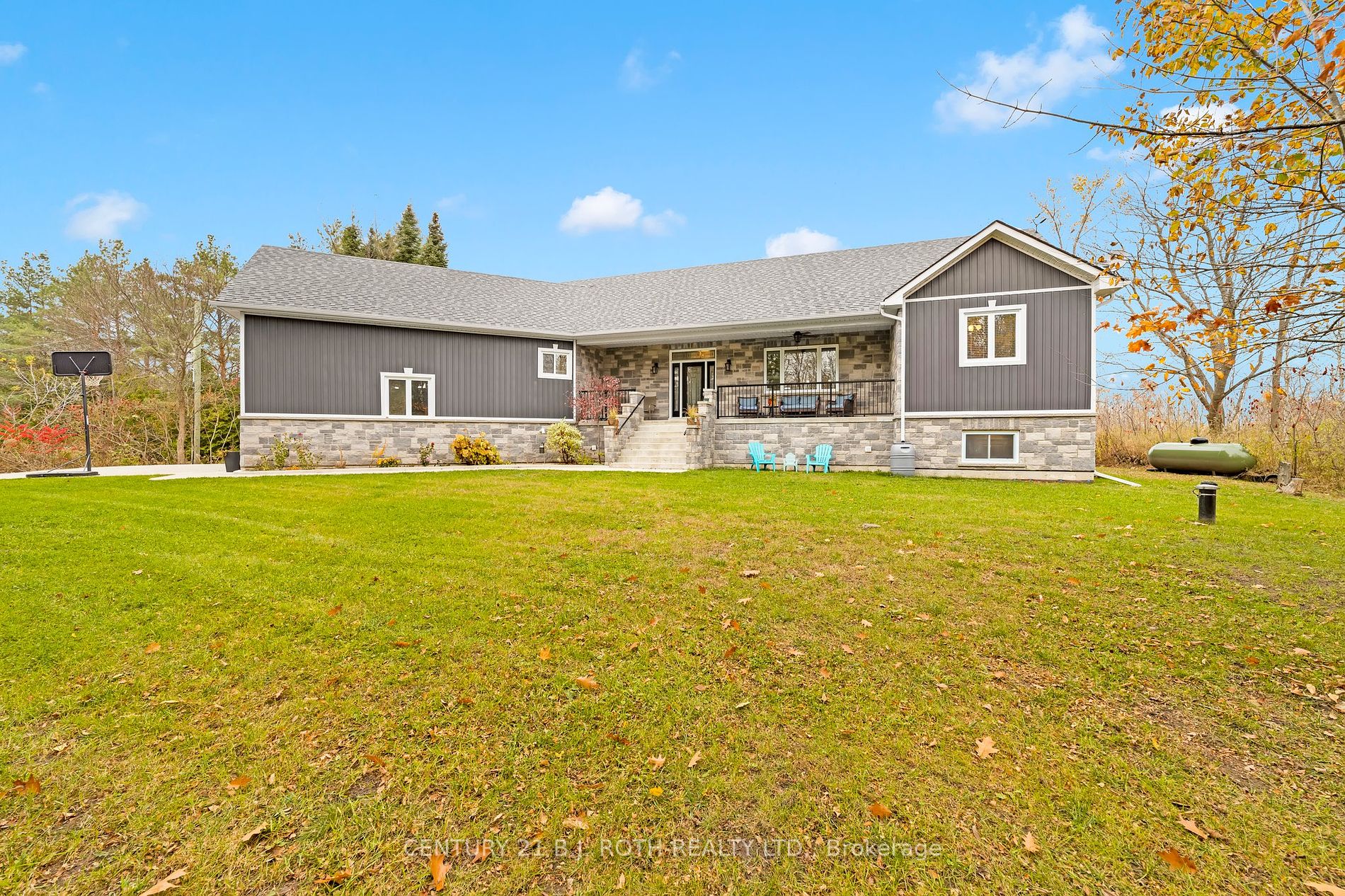2775 Triple Bay Rd
