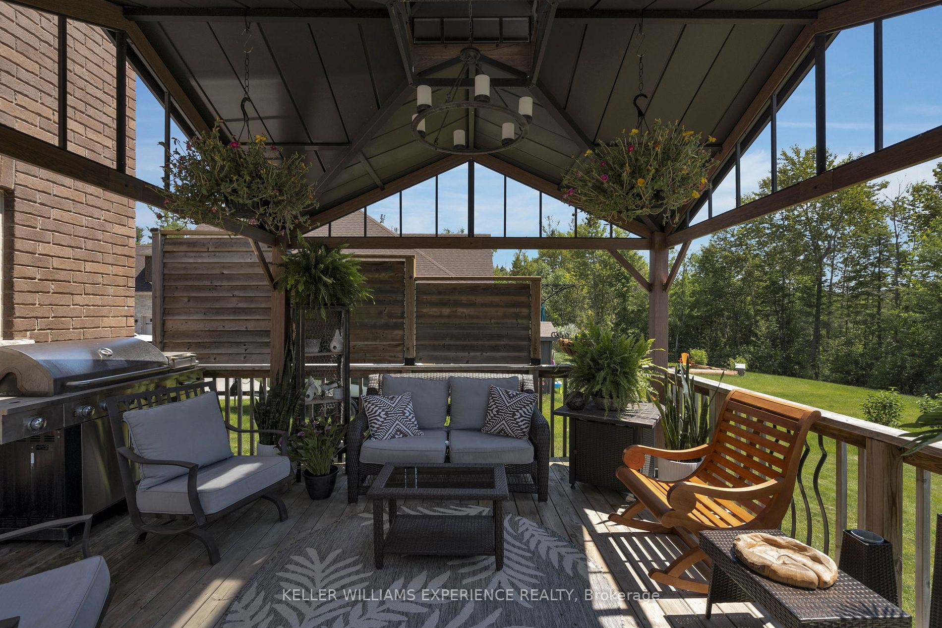 41 Heatherwood Dr