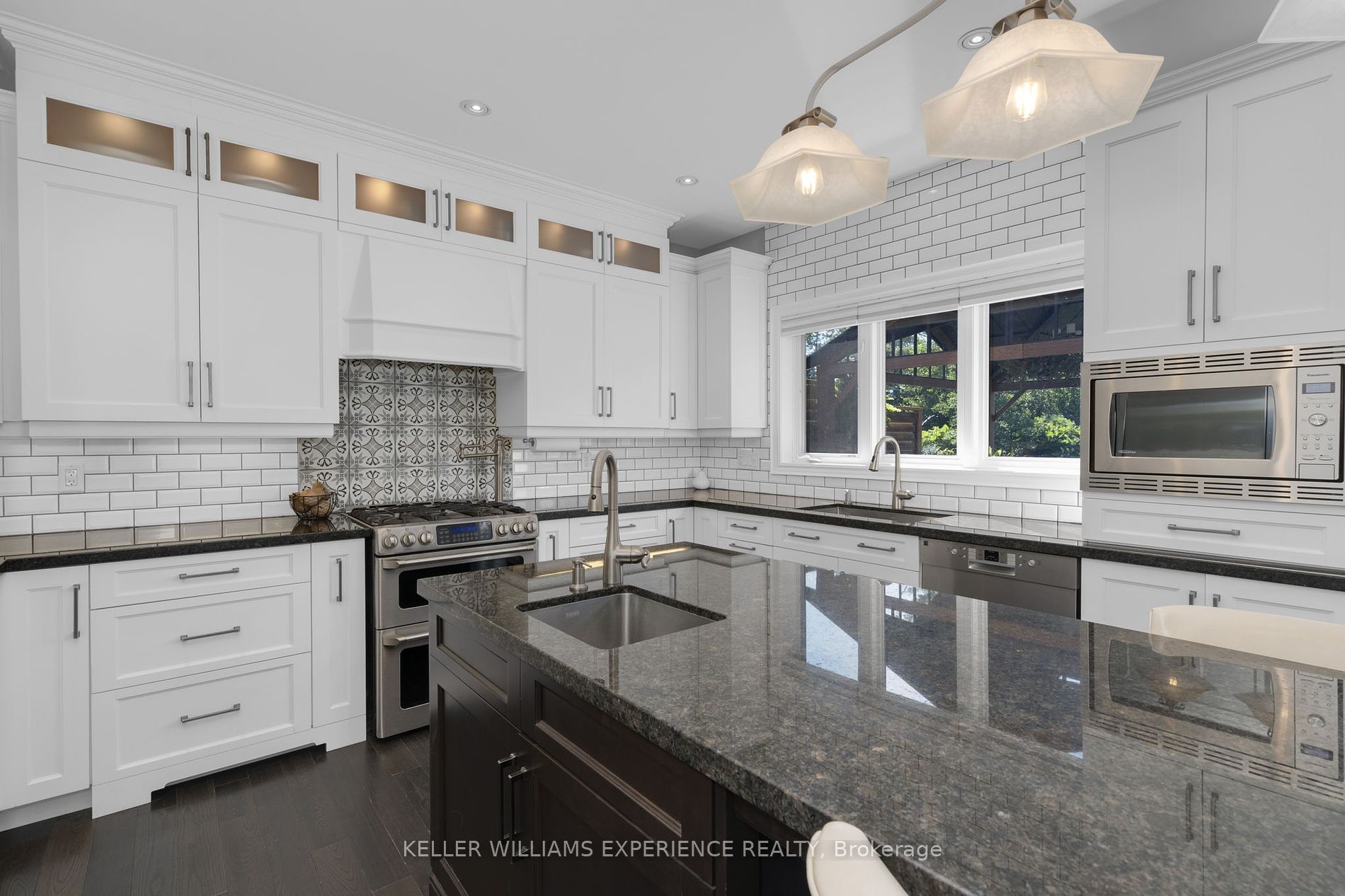 41 Heatherwood Dr