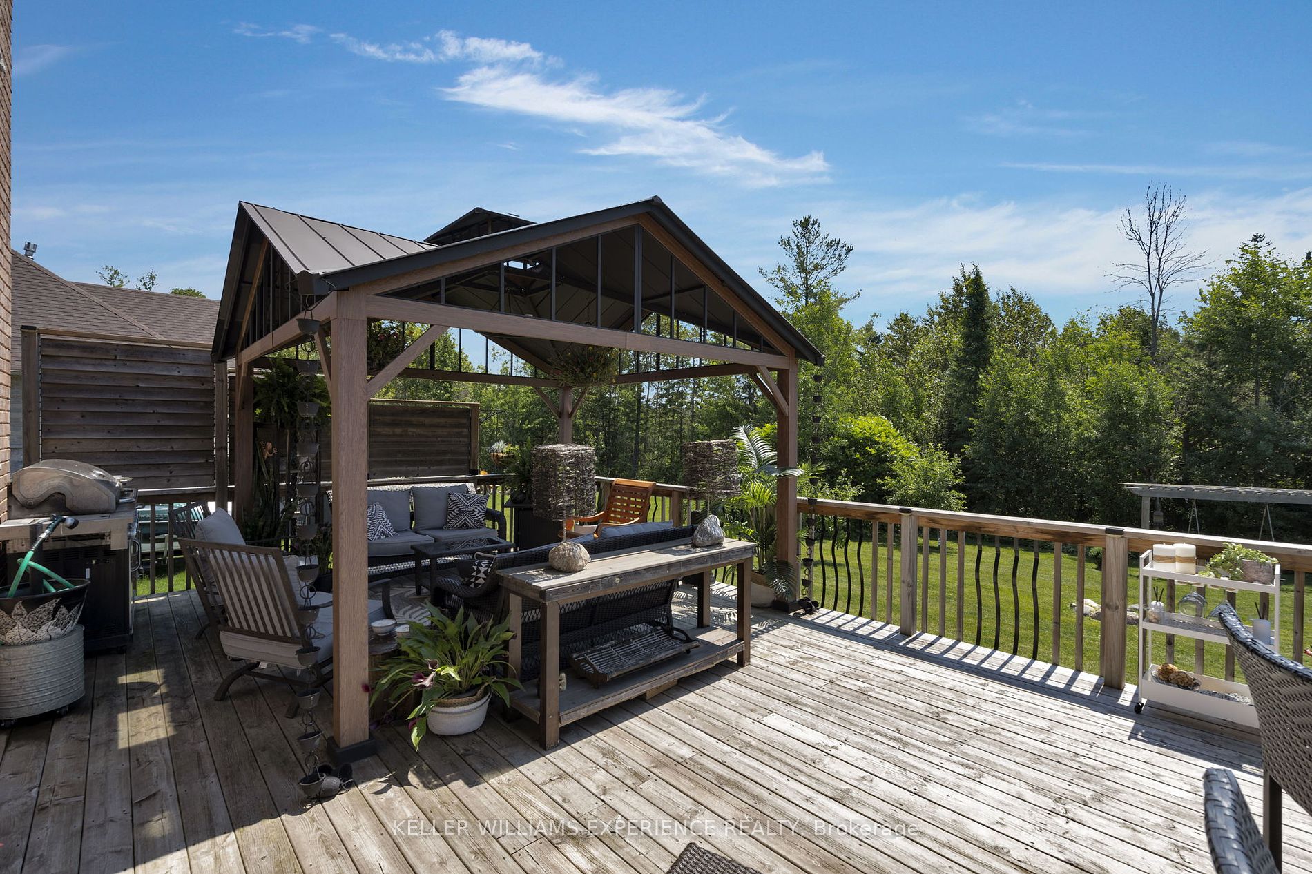 41 Heatherwood Dr