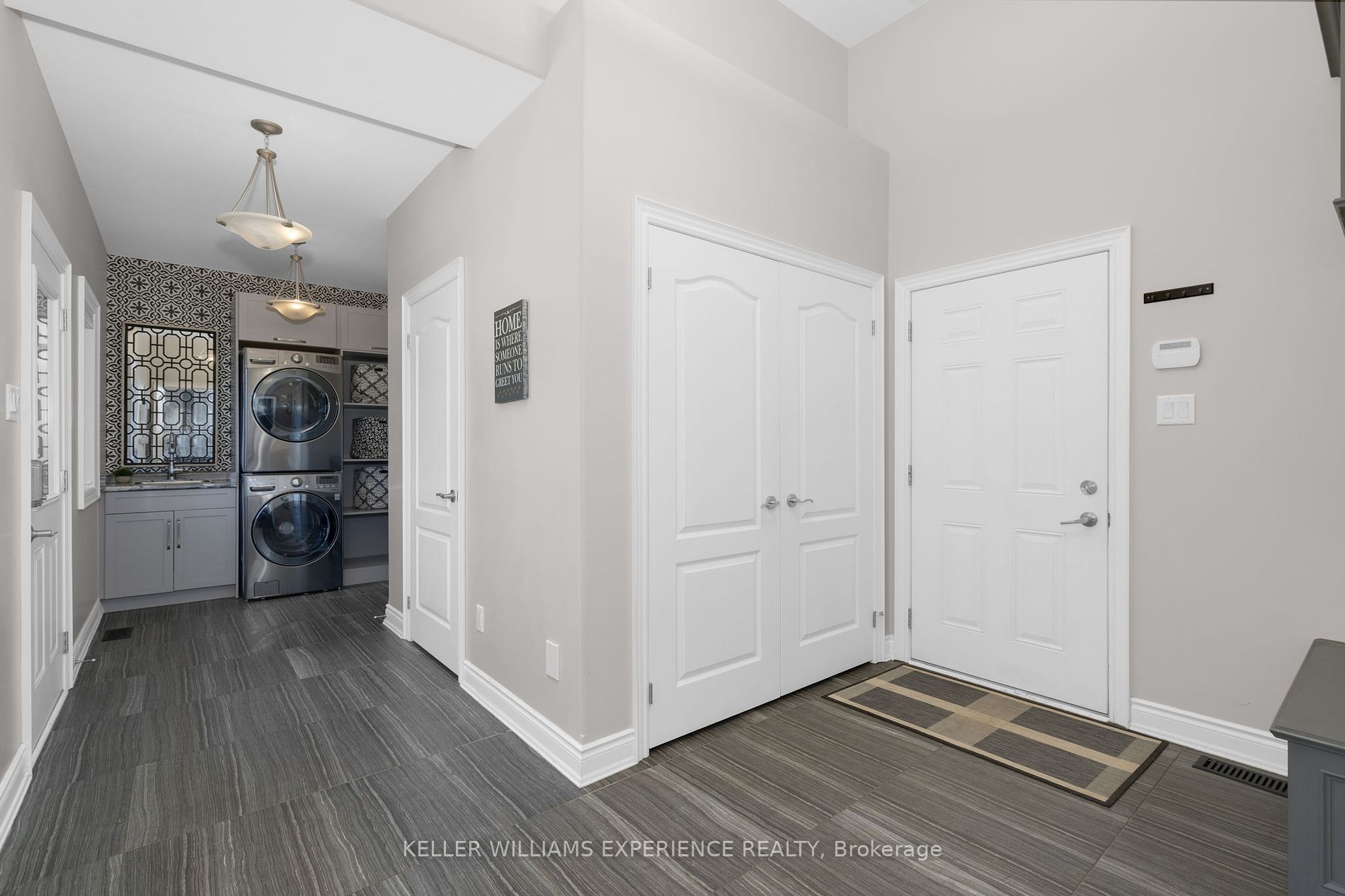 41 Heatherwood Dr
