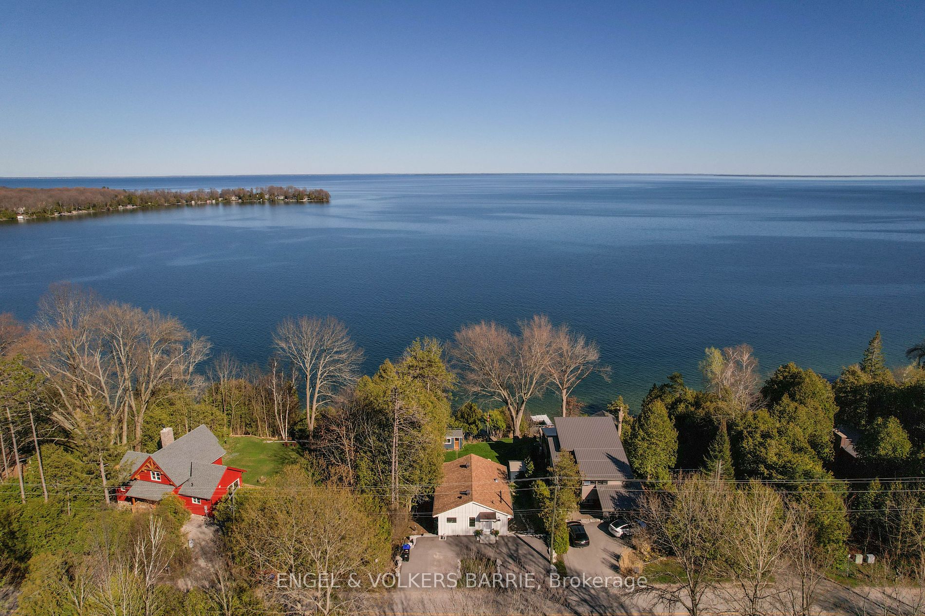 2371 Lakeshore Road E