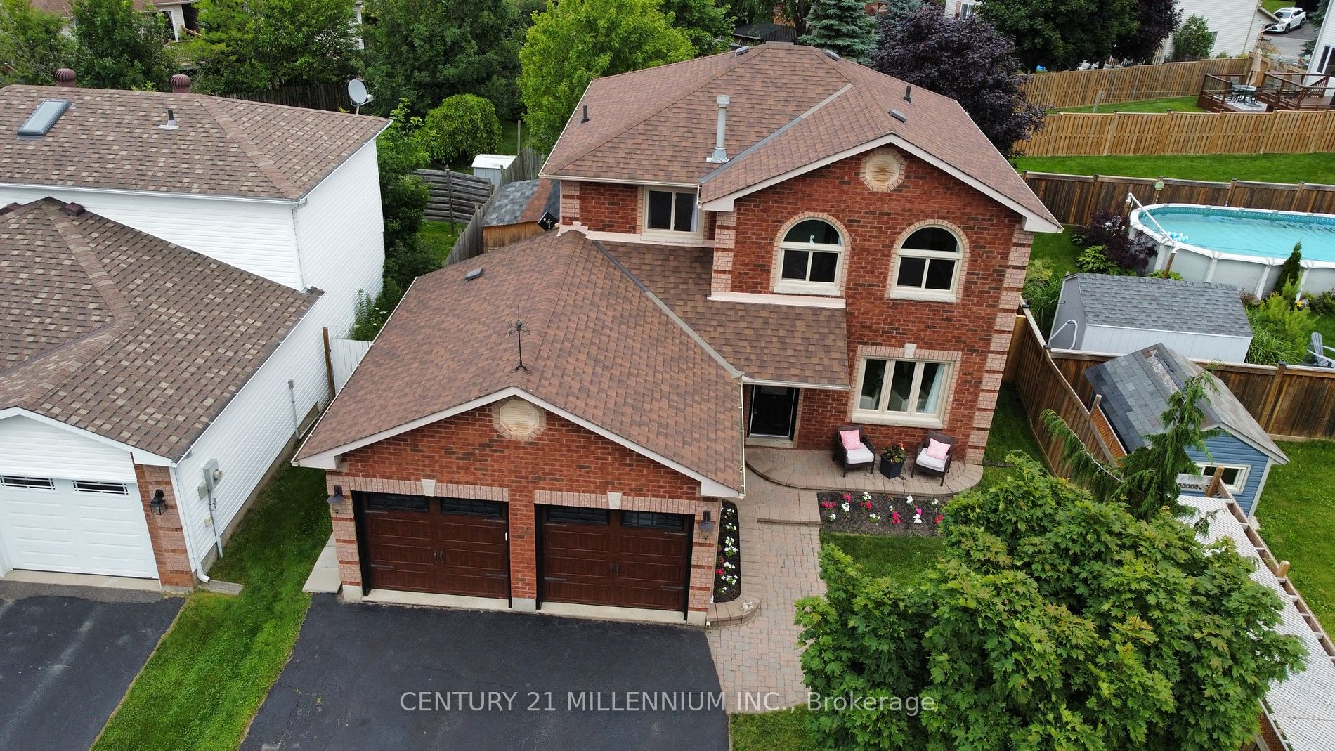 9 Whitehorn Crescent