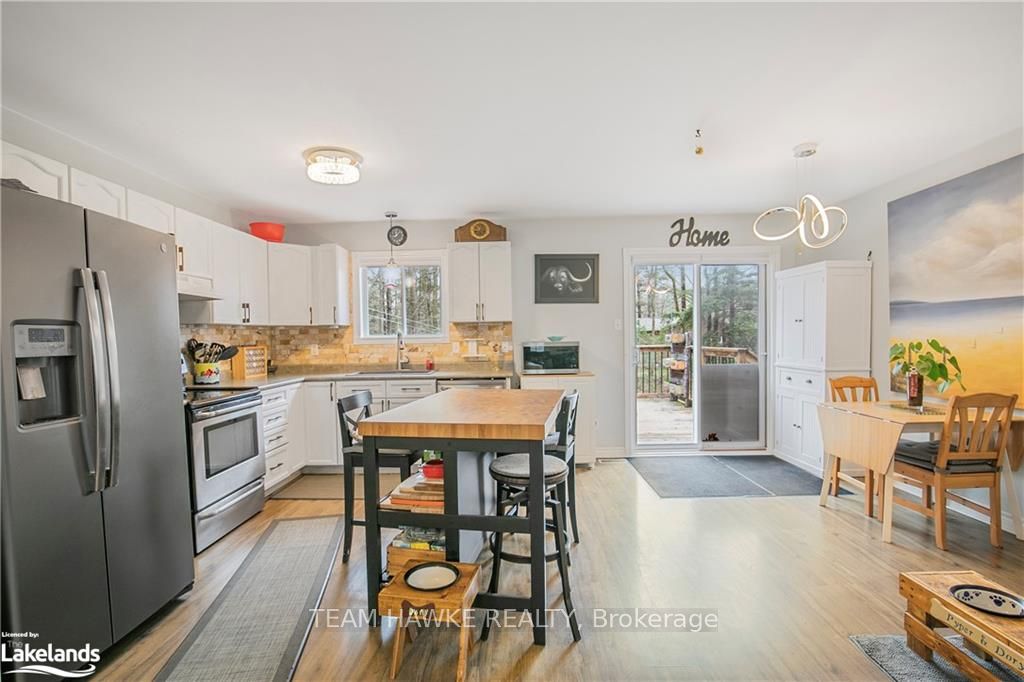 22 Laurier Boulevard