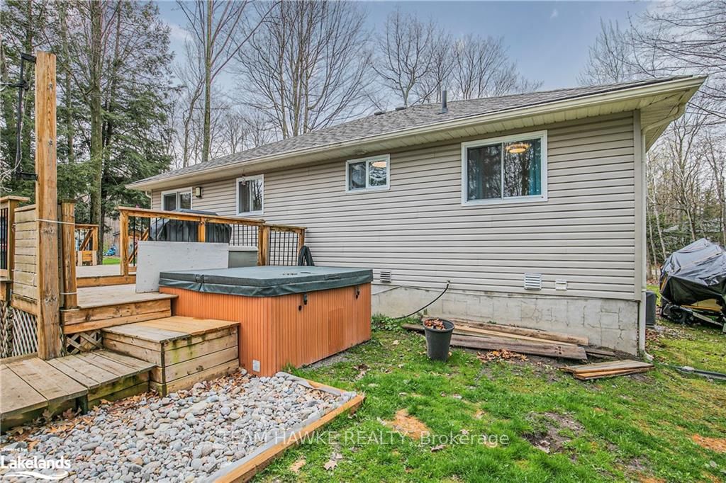 22 Laurier Boulevard