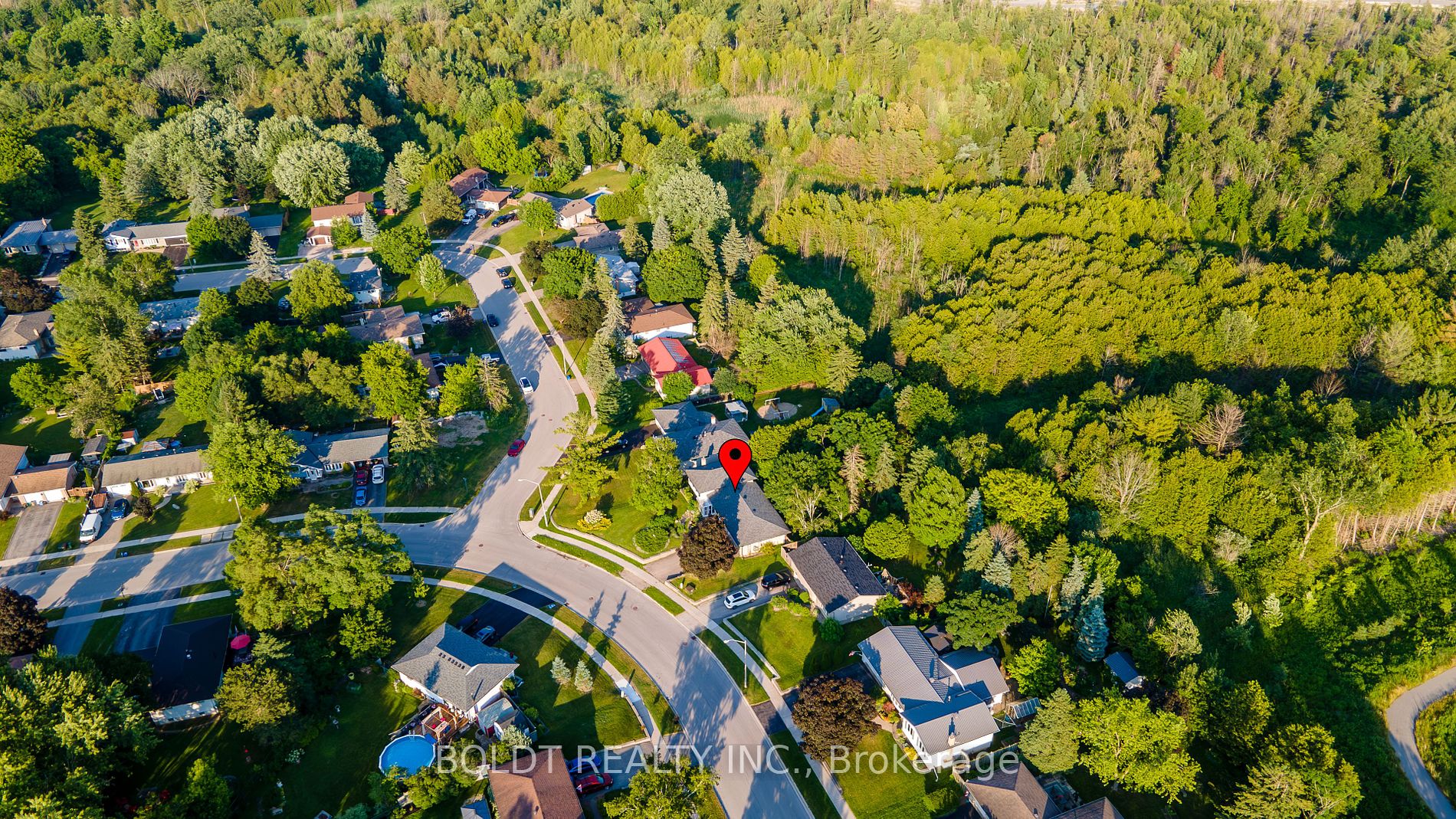 275 Pine Dr