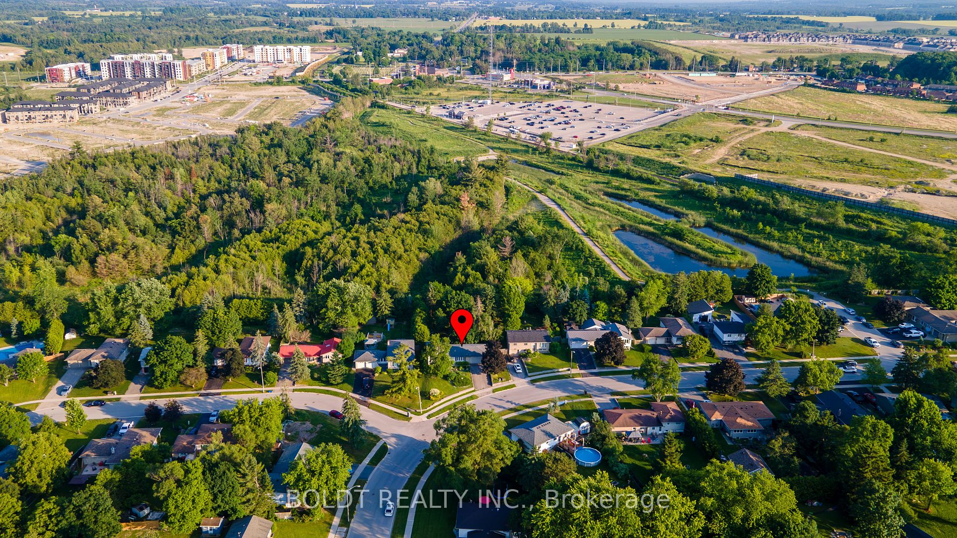 275 Pine Dr