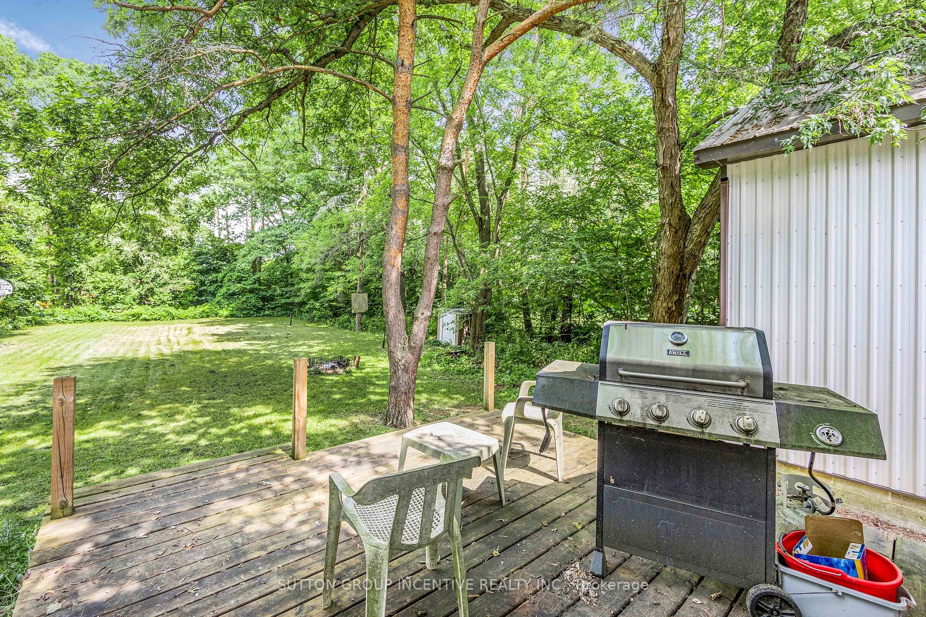 1213 Bayfield Street N