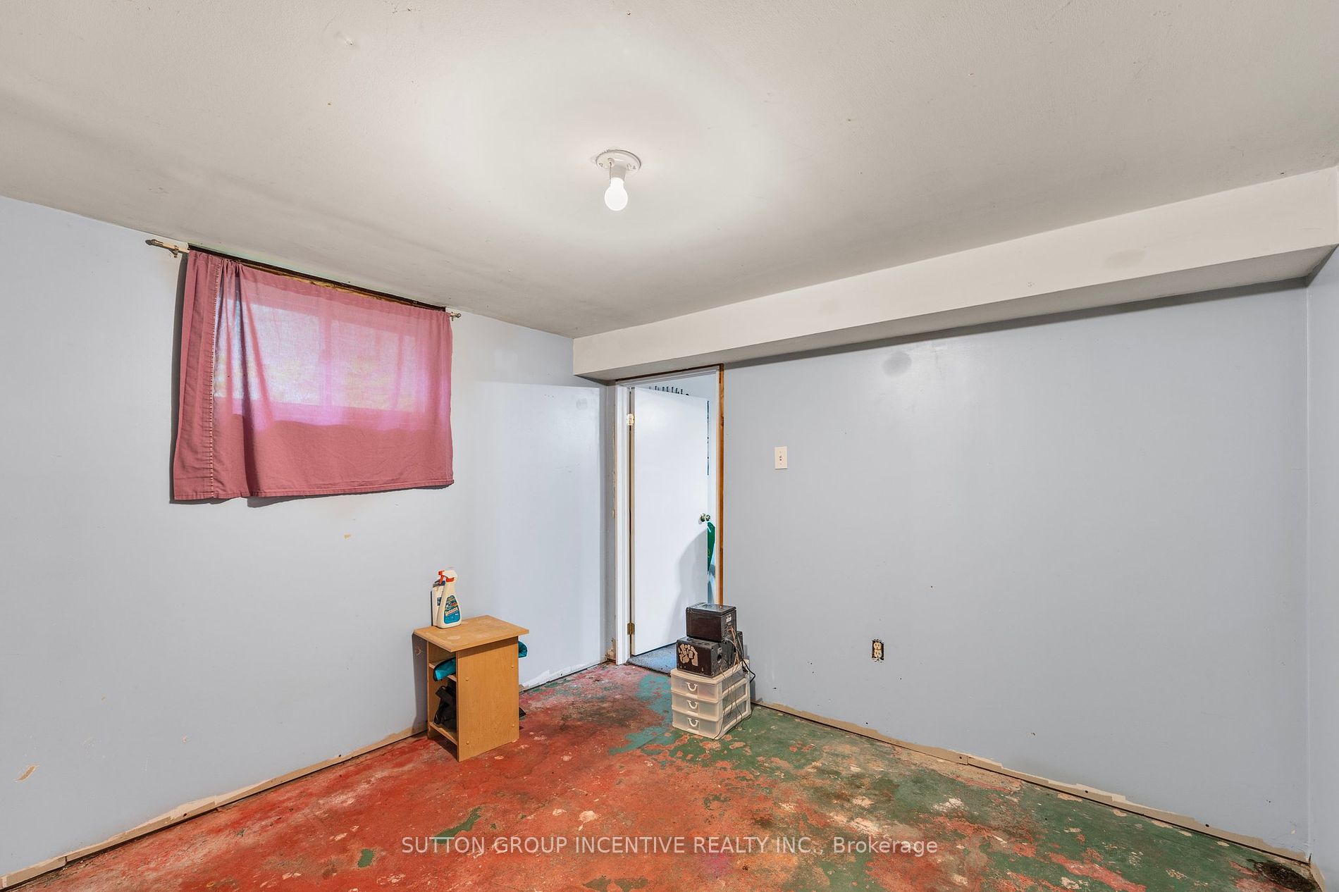 1213 Bayfield Street N