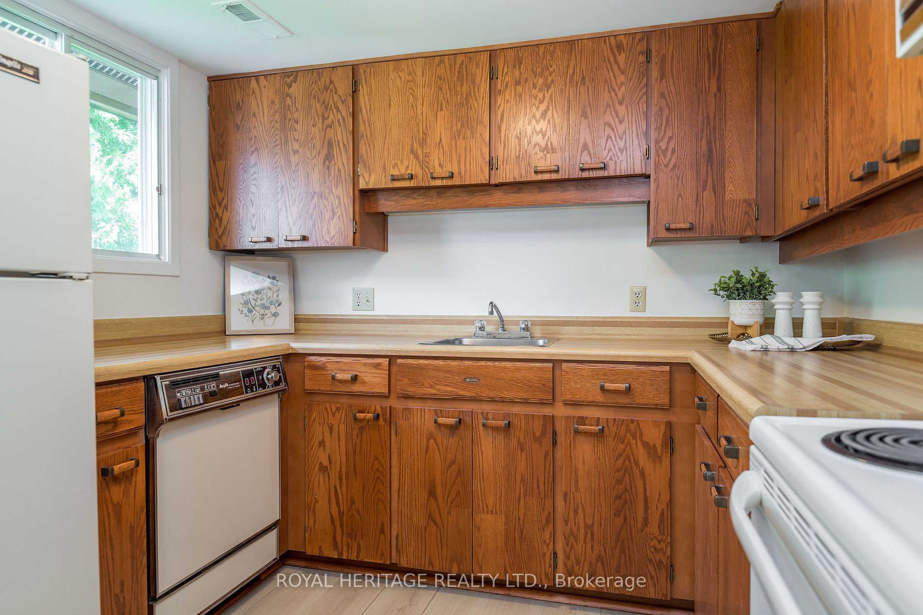 1102 Horseshoe Valley Road W, #311